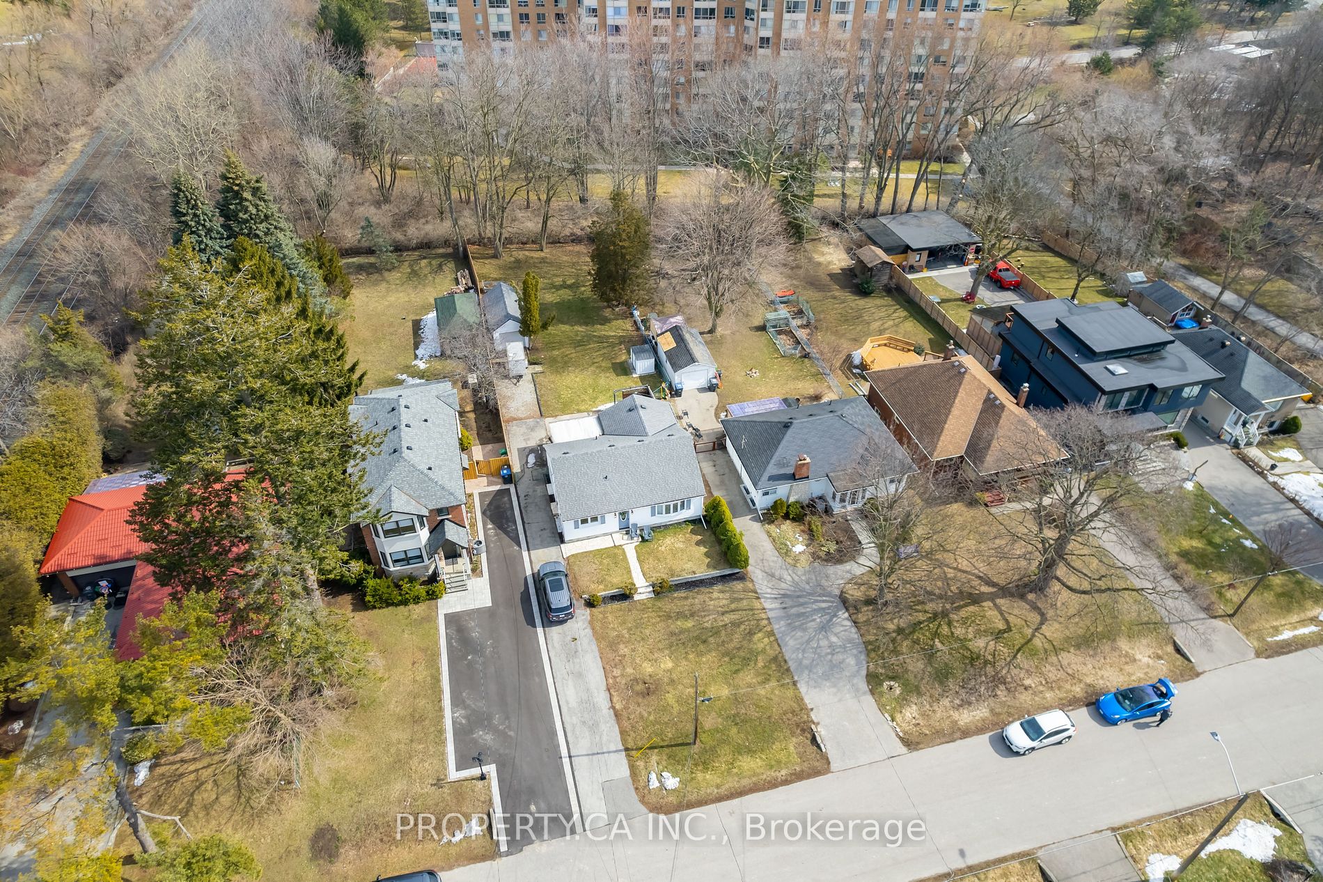 1079 Deta Rd