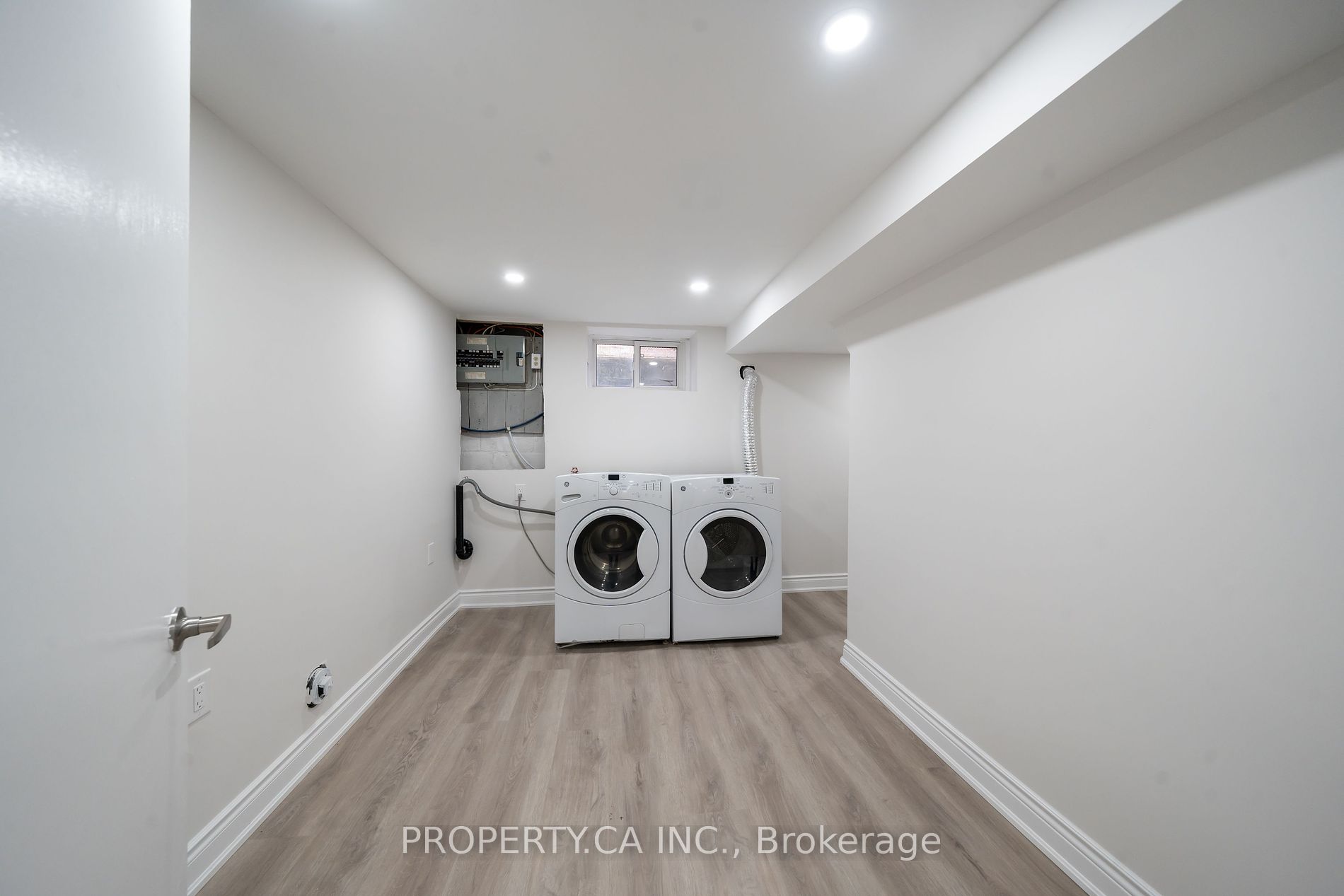 1079 Deta Rd