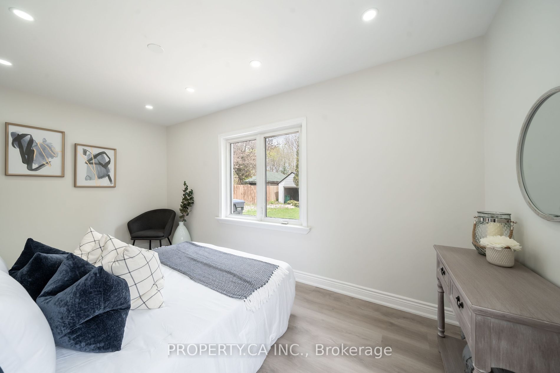 1079 Deta Rd