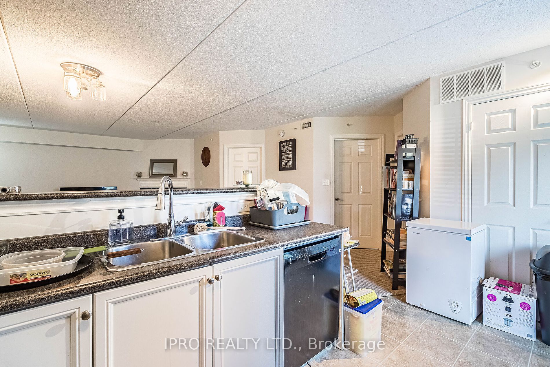1471 Maple Avenue #112