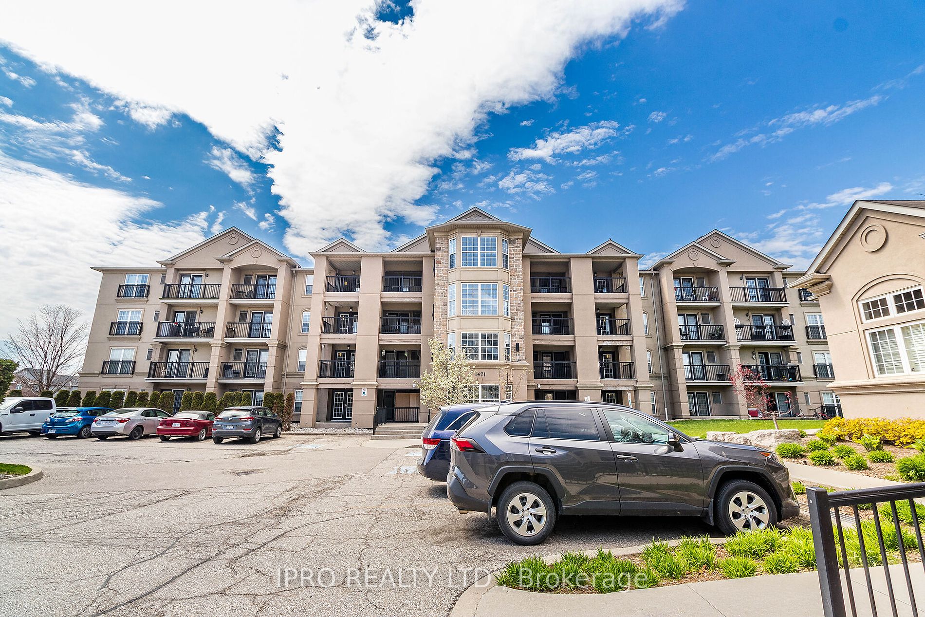 1471 Maple Avenue #112