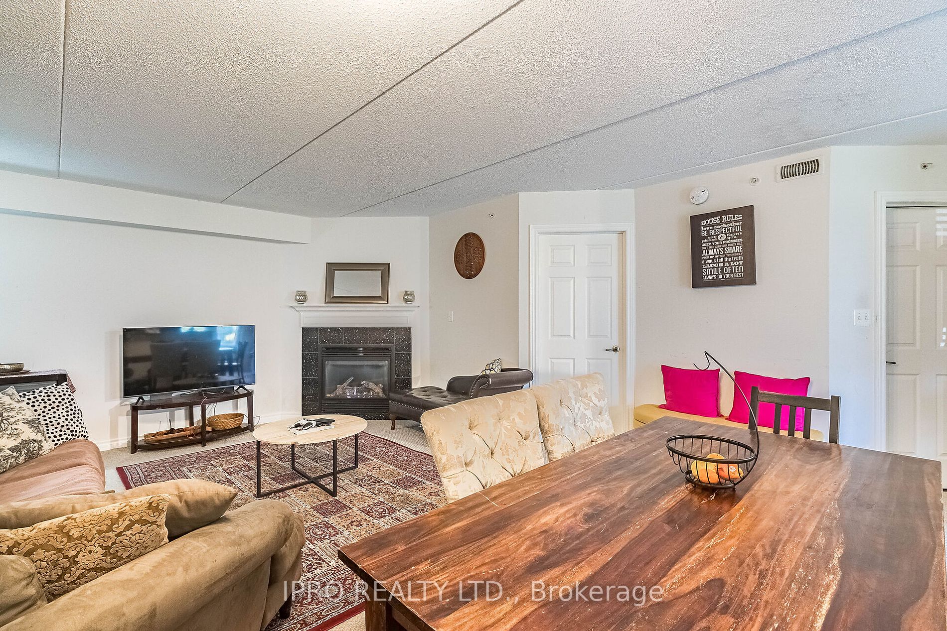 1471 Maple Avenue #112