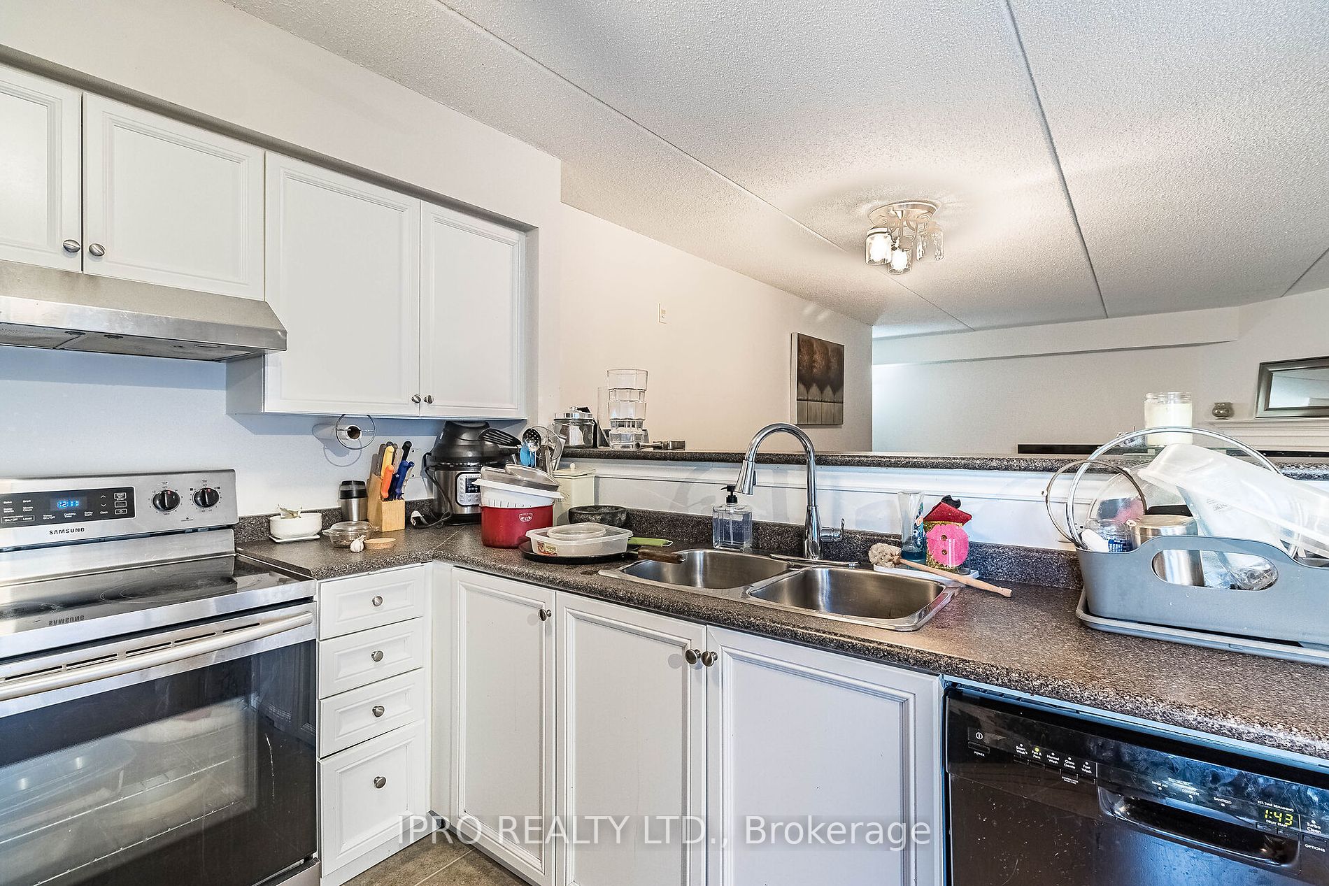 1471 Maple Avenue #112