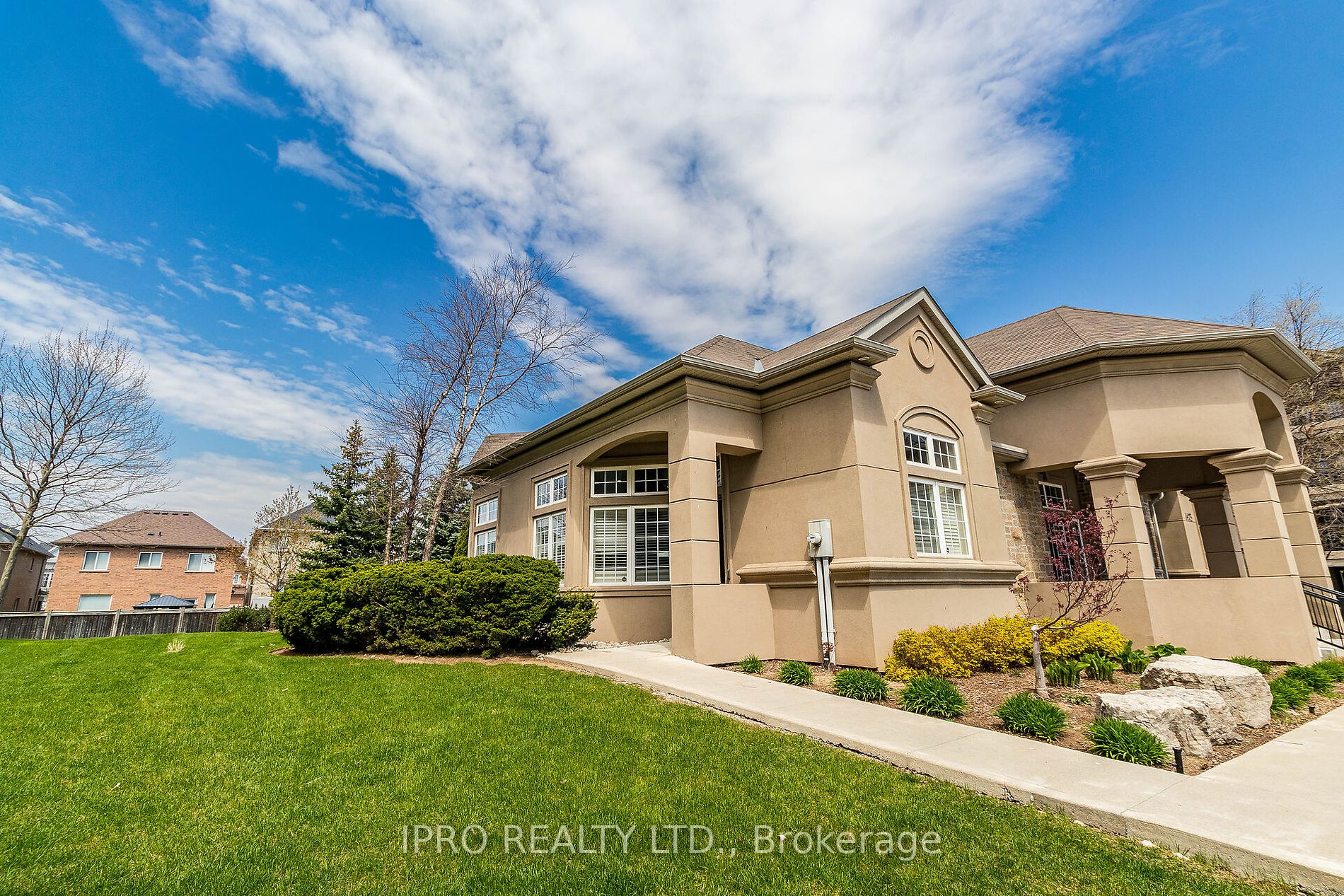 1471 Maple Avenue #112