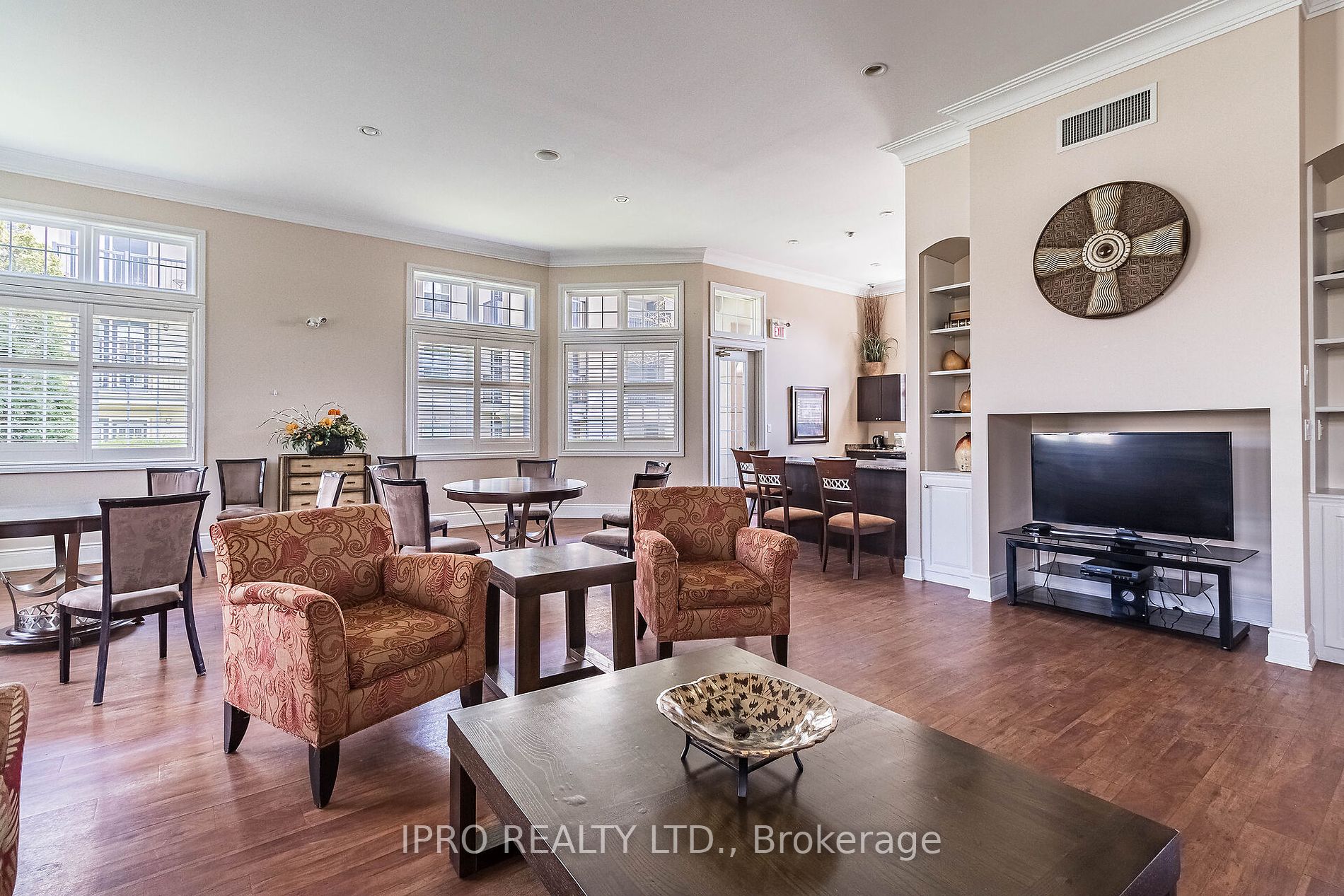 1471 Maple Avenue #112