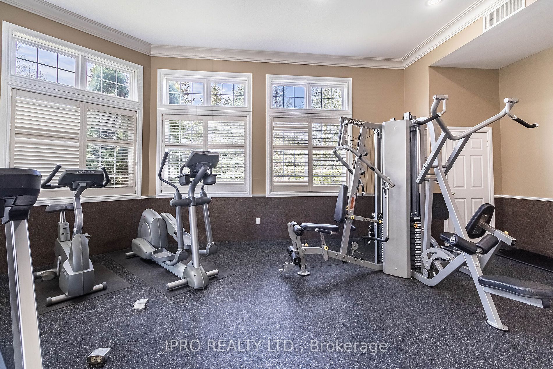 1471 Maple Avenue #112