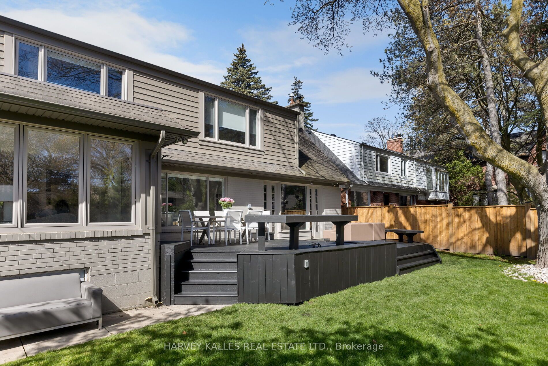 59 Edgevalley Drive
