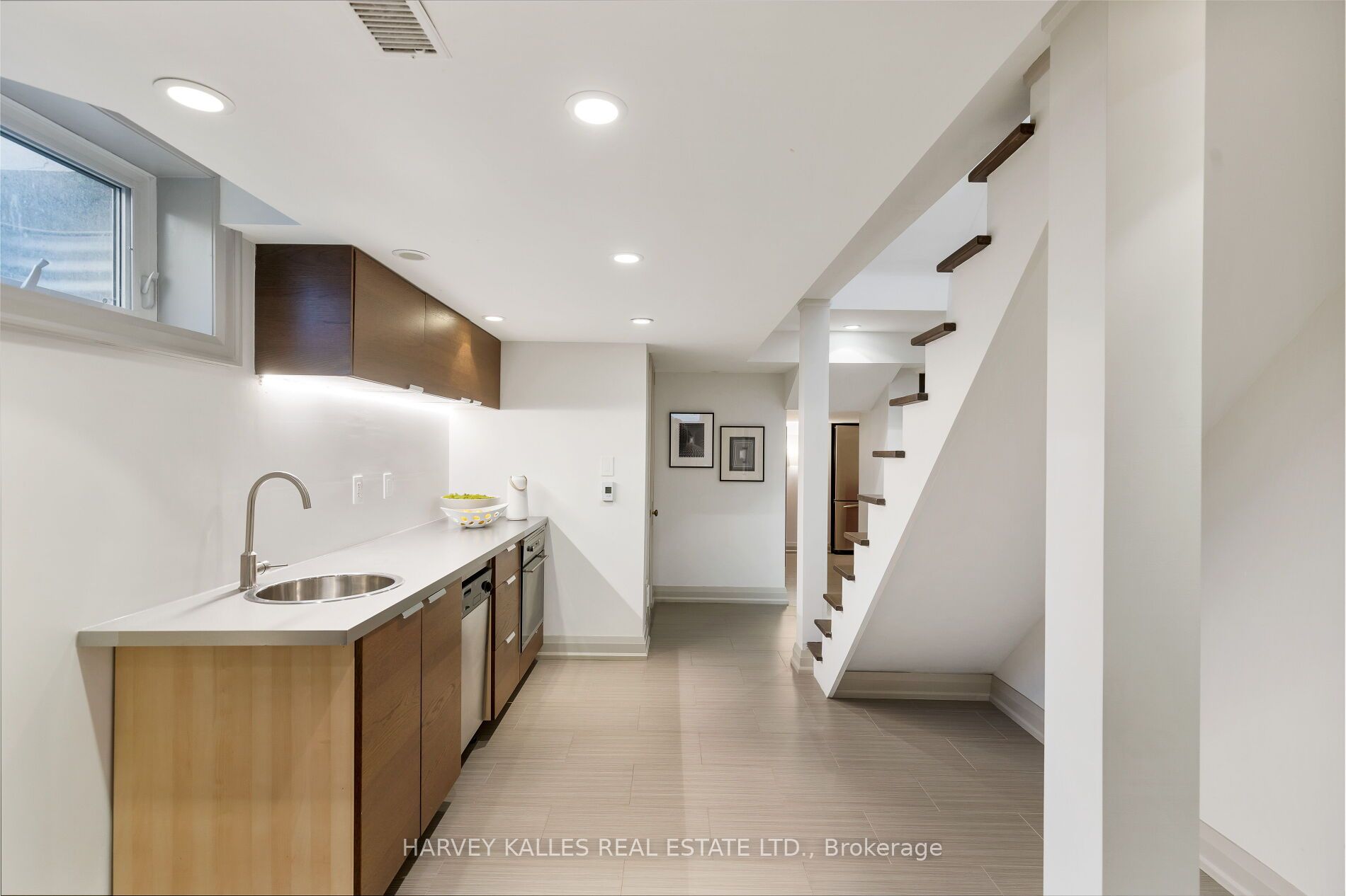 59 Edgevalley Drive