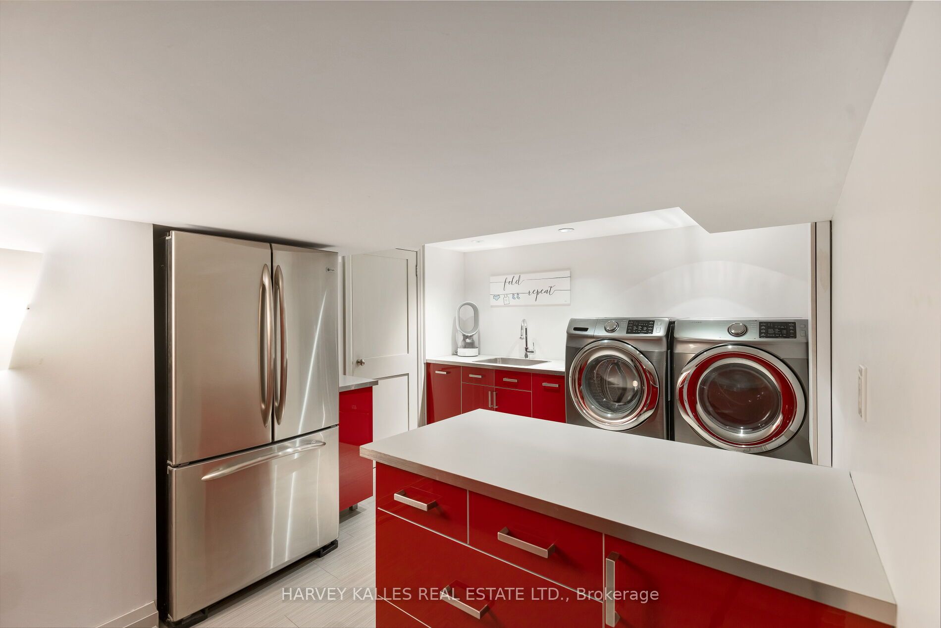 59 Edgevalley Drive