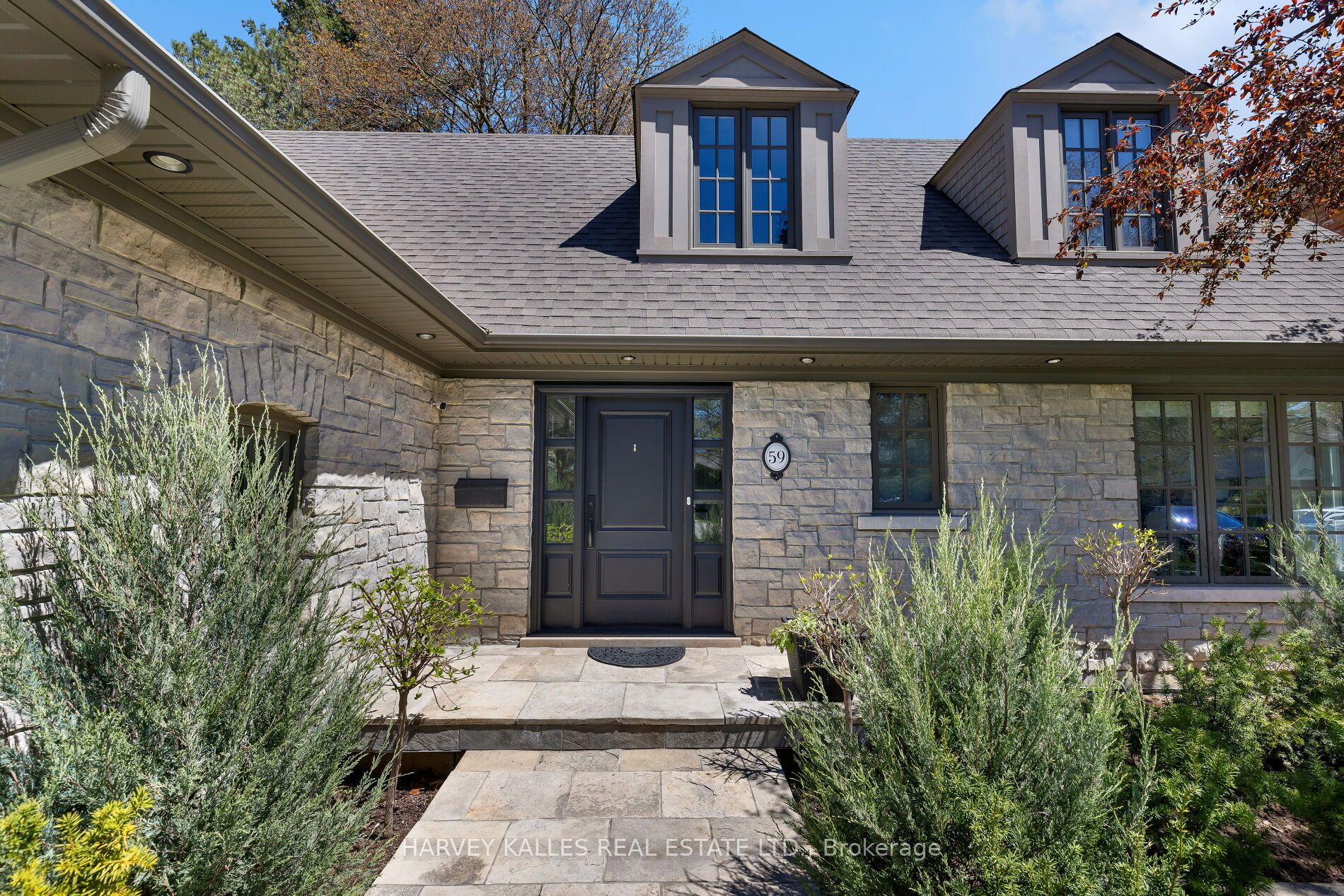 59 Edgevalley Drive