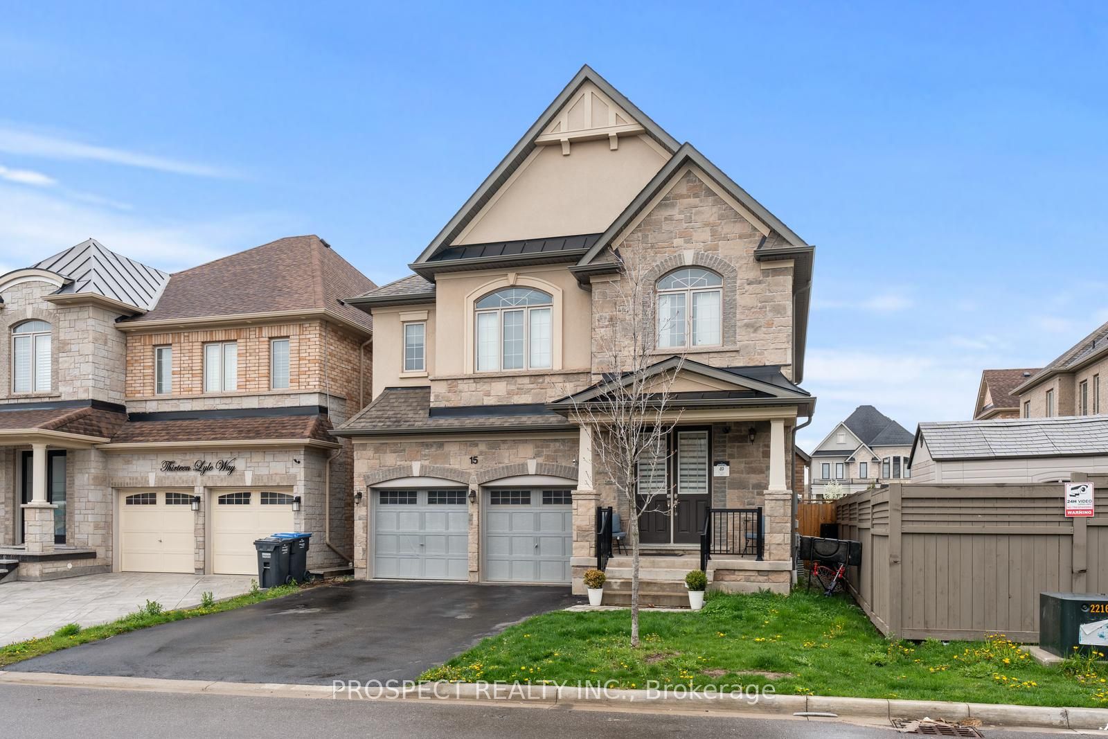 15 Lyle Way