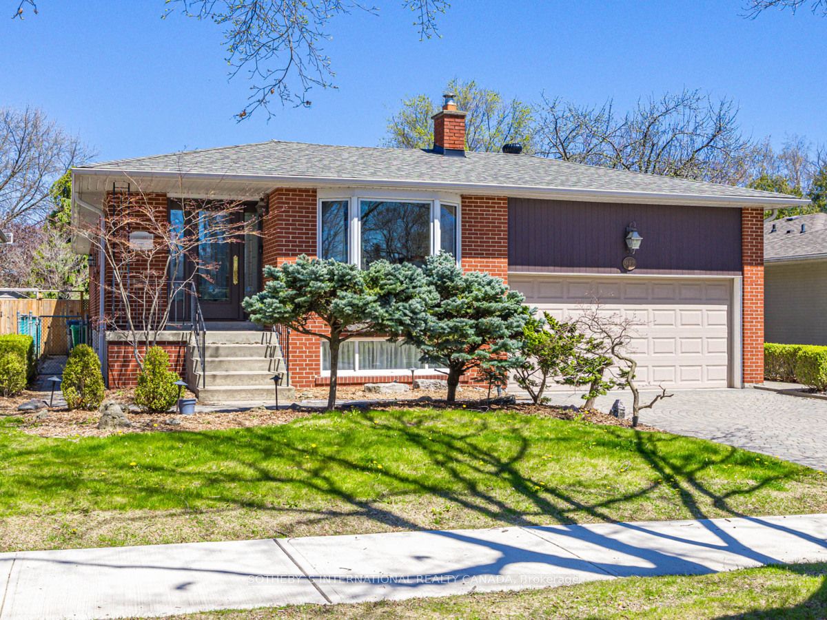 942 Fletcher Valley Cres