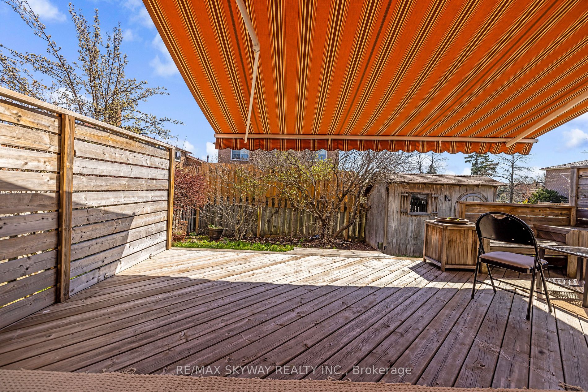 60 Martindale Crescent