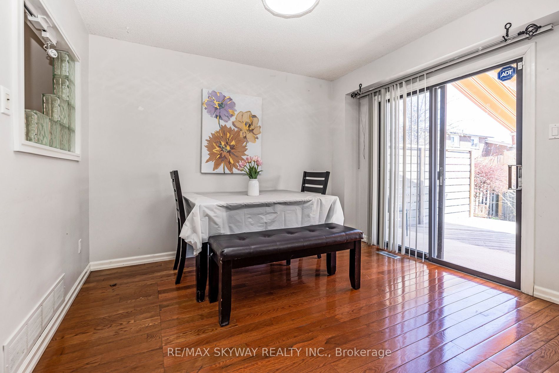 60 Martindale Crescent