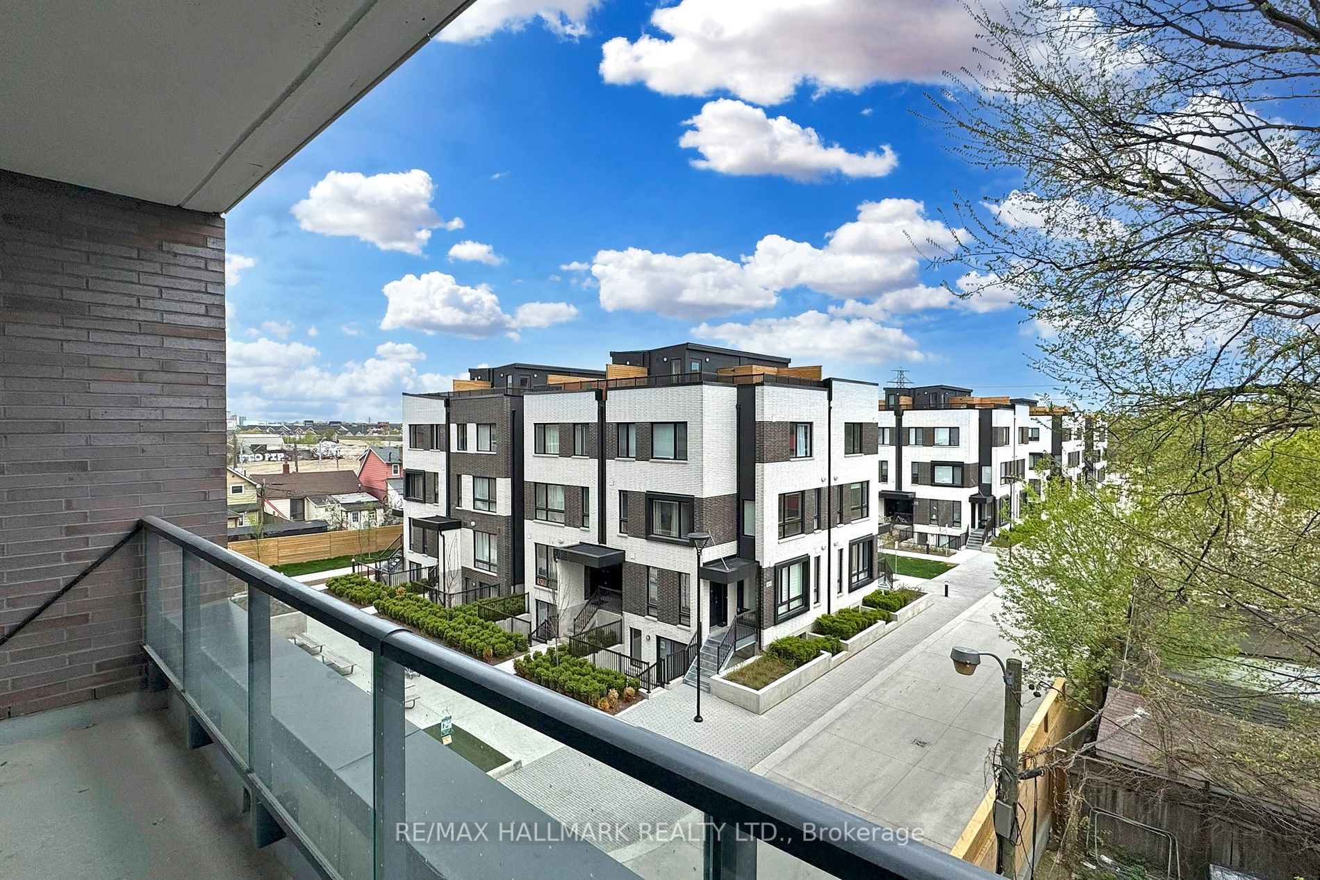 1808 St. Clair Avenue W #304
