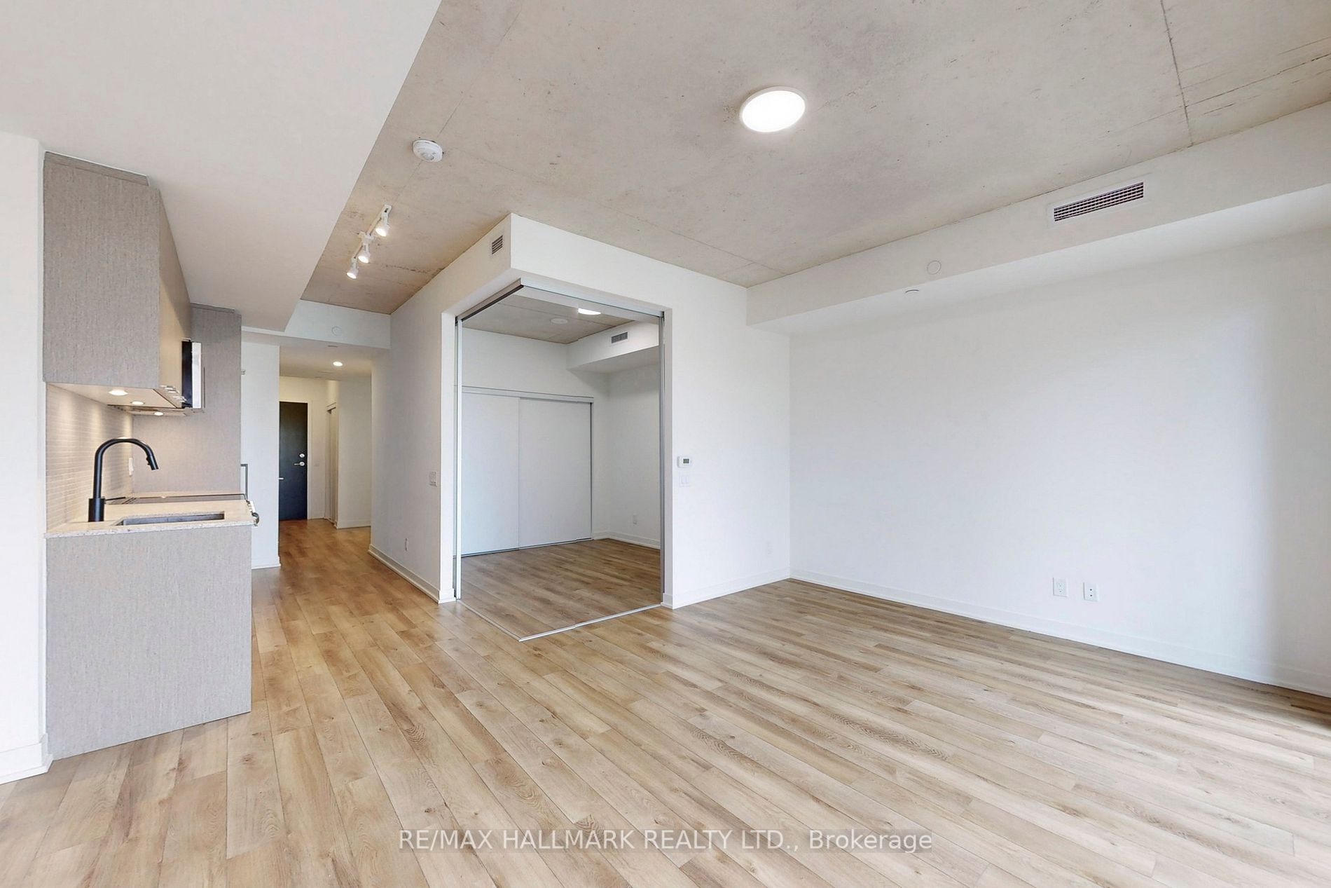 1808 St. Clair Avenue W #304