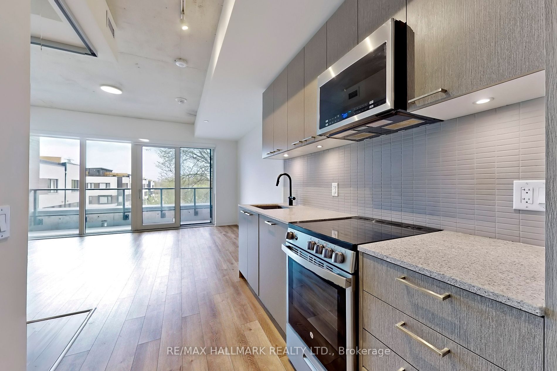 1808 St. Clair Avenue W #304