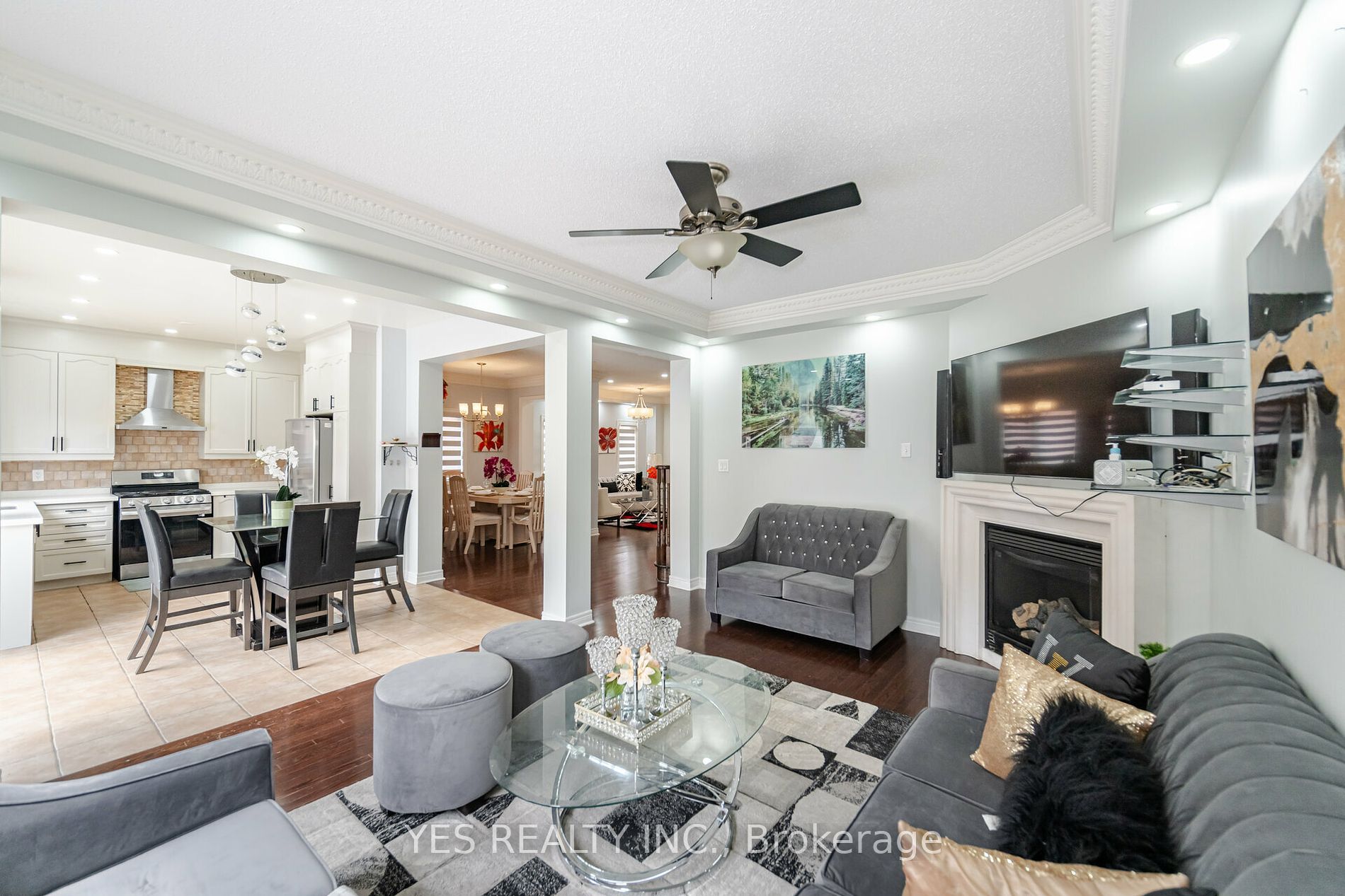 28 Totten Dr