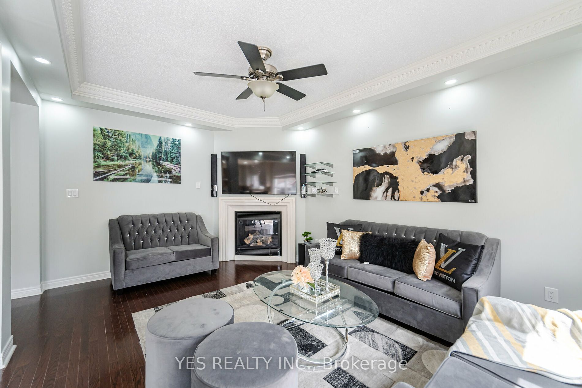 28 Totten Dr