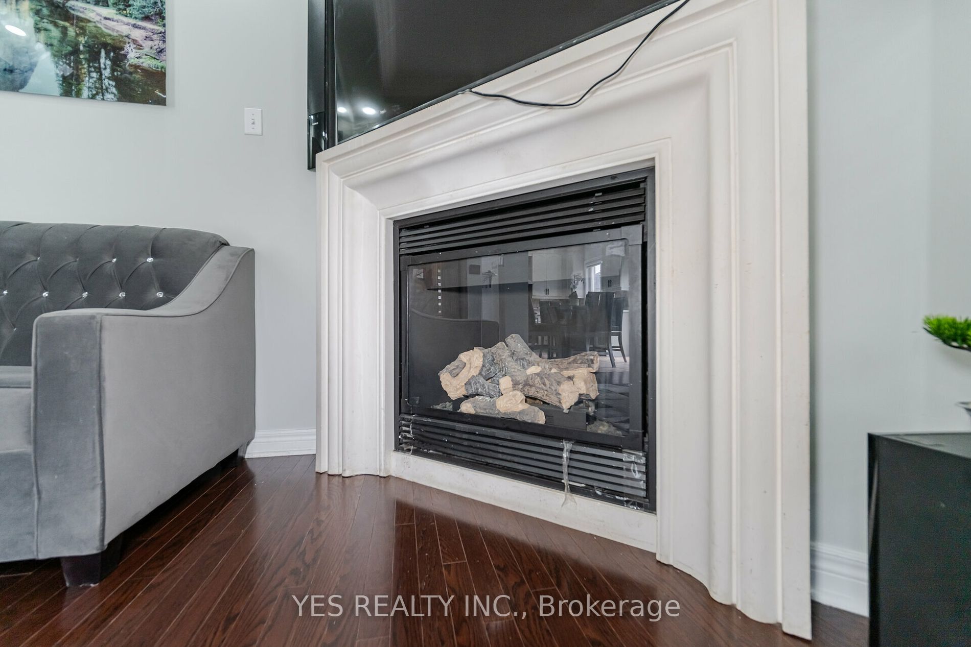 28 Totten Dr
