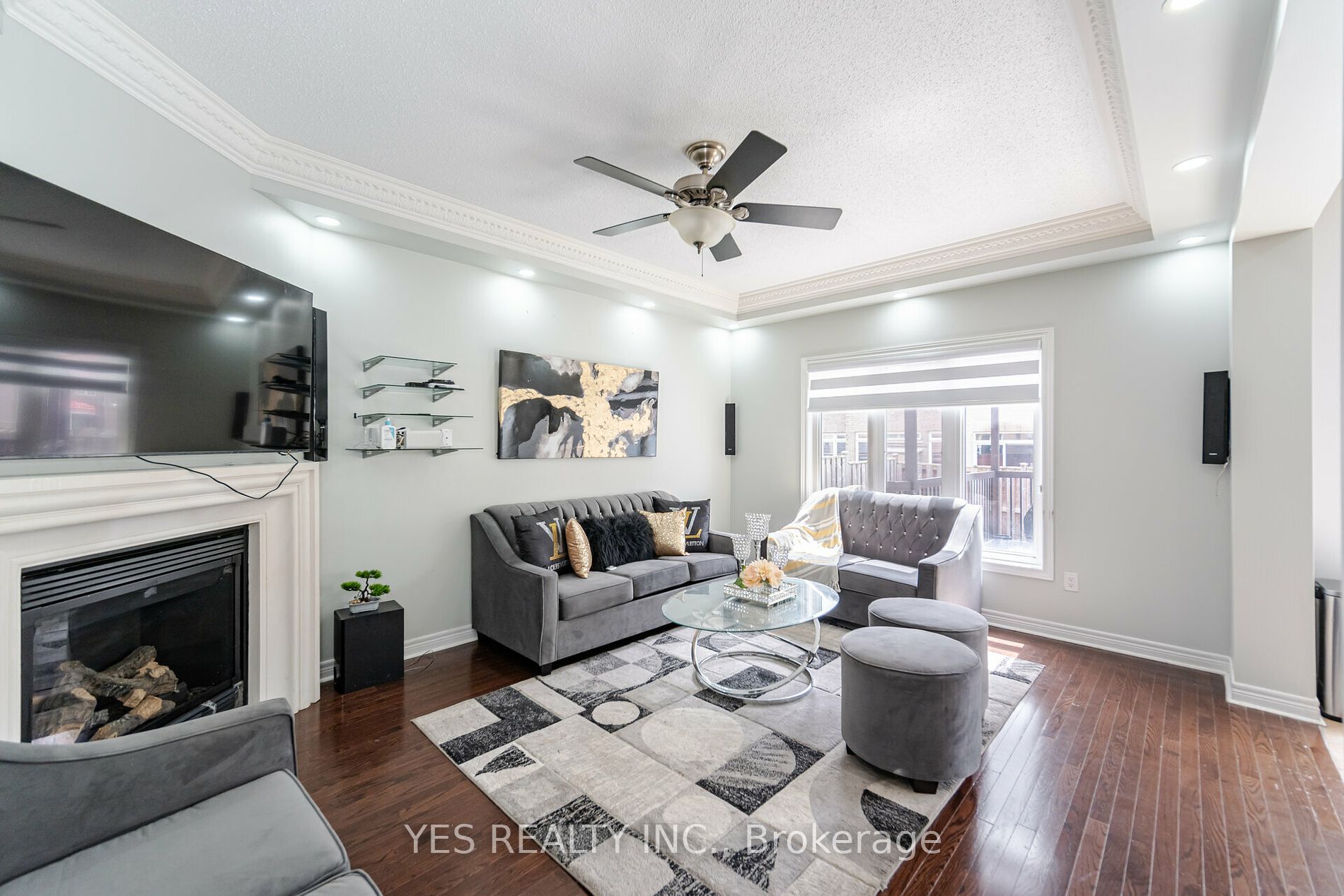 28 Totten Dr