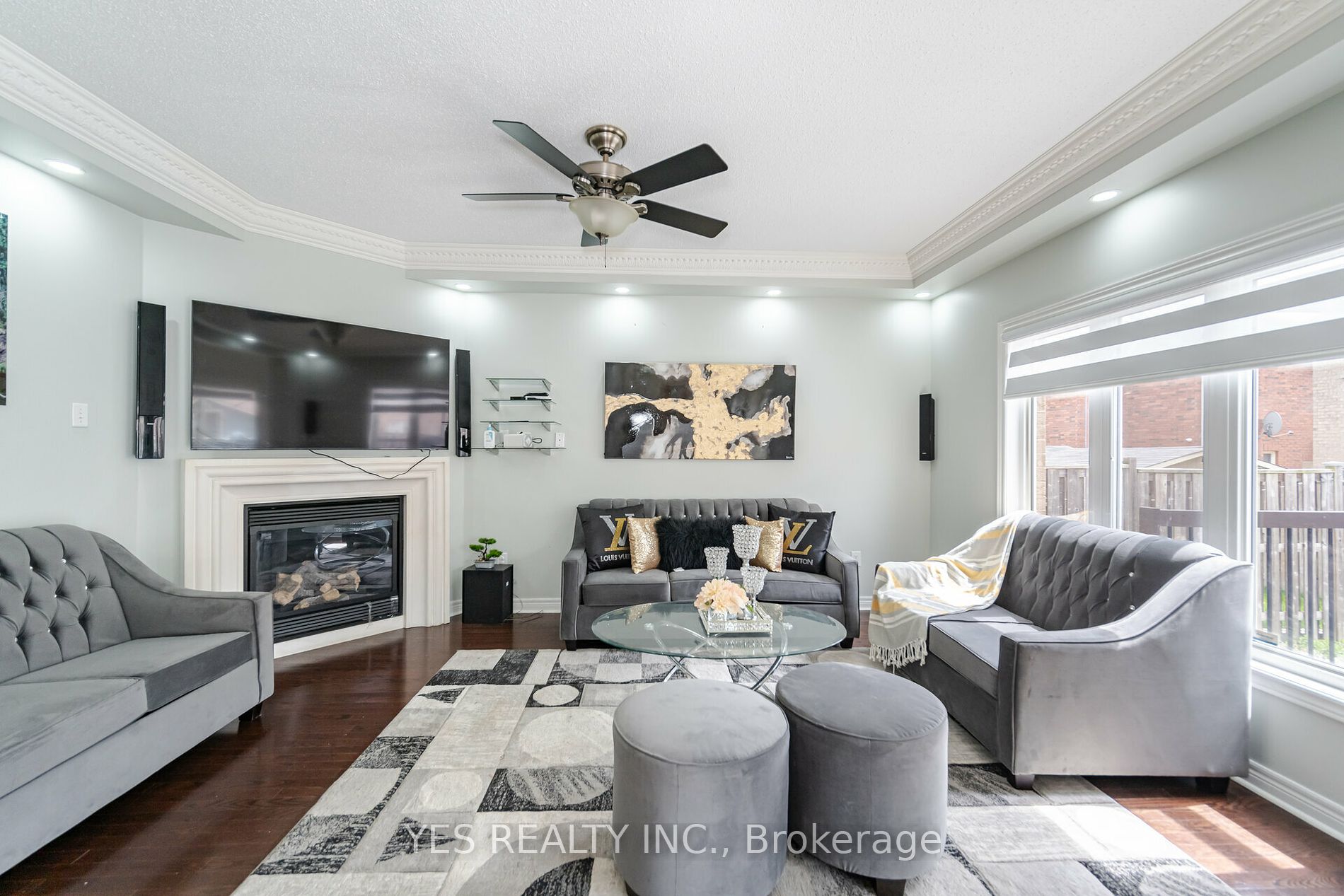 28 Totten Dr