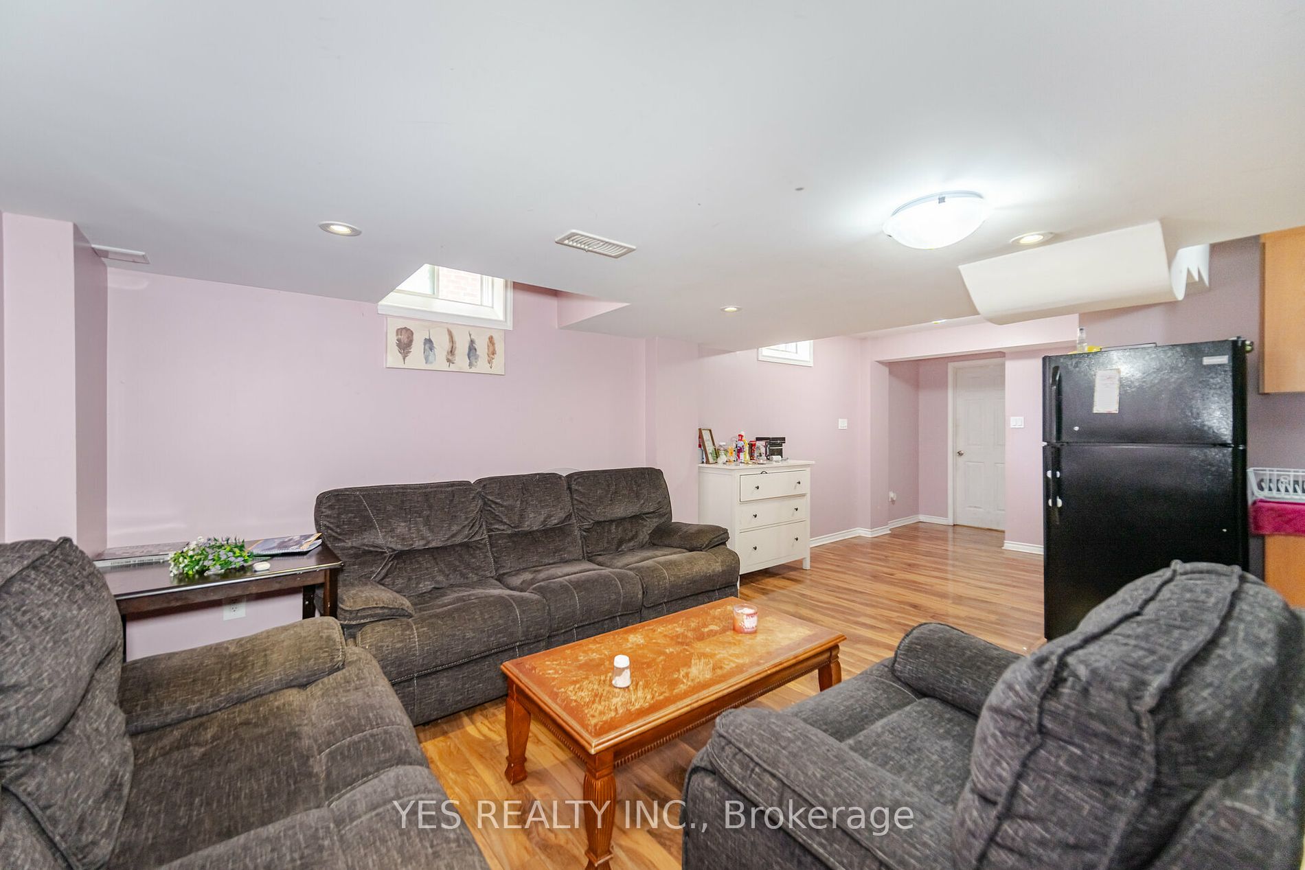 28 Totten Dr