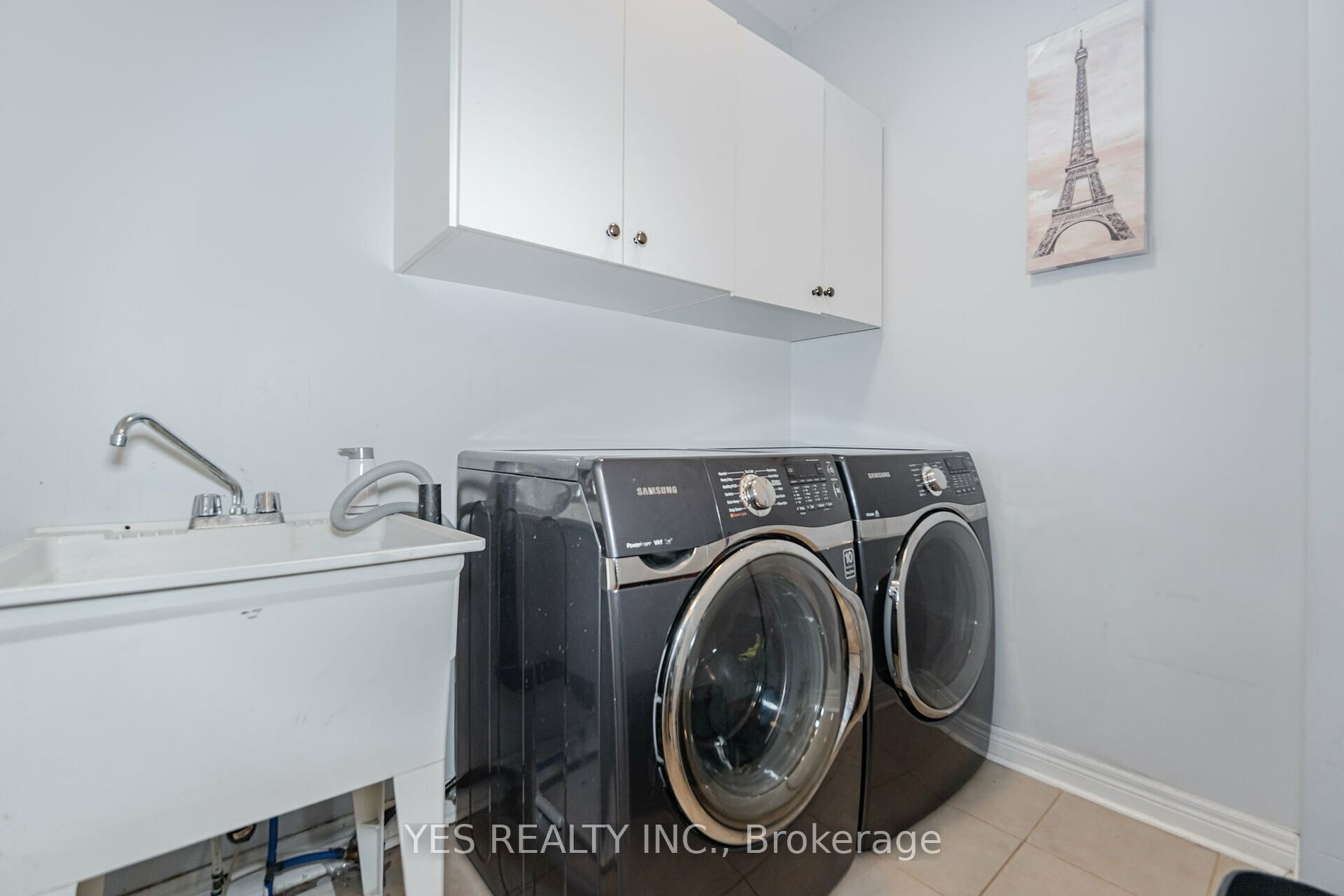 28 Totten Dr