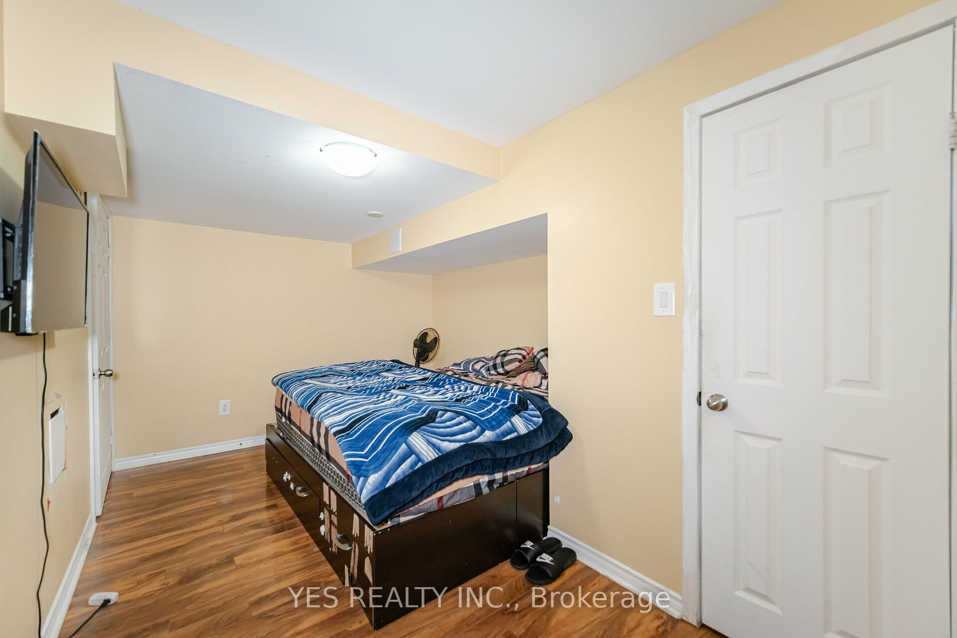 28 Totten Dr