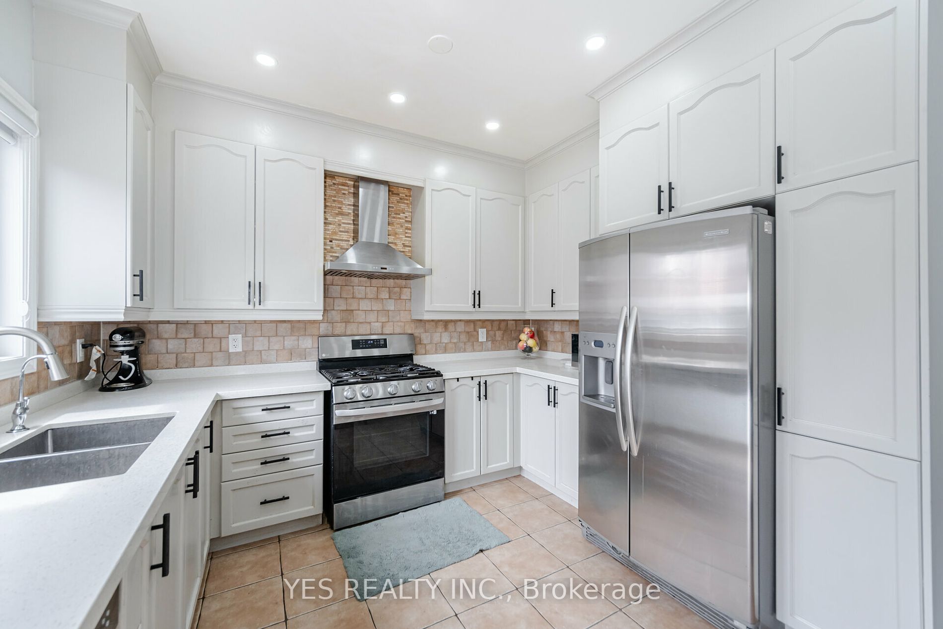 28 Totten Dr
