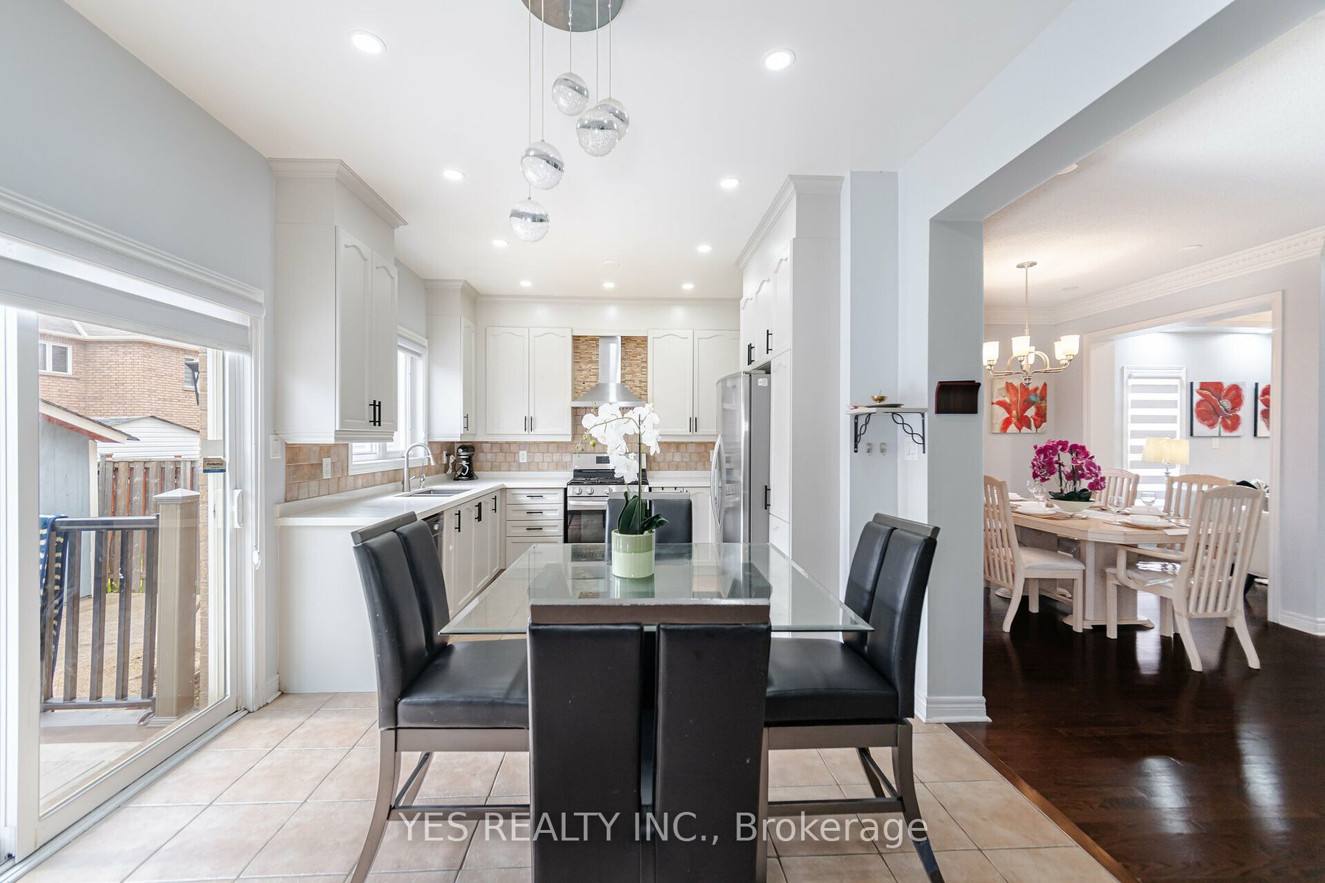 28 Totten Dr