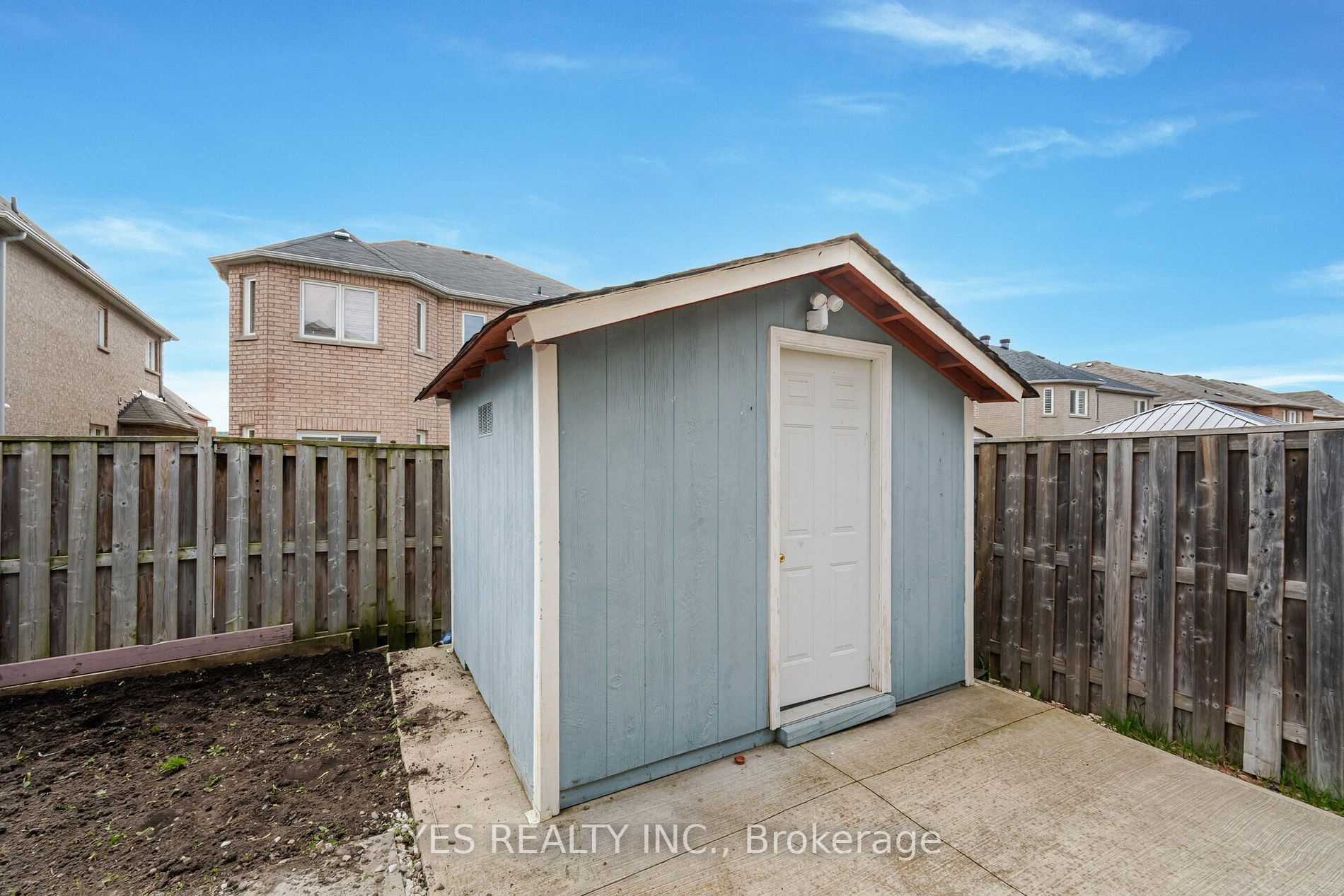 28 Totten Dr