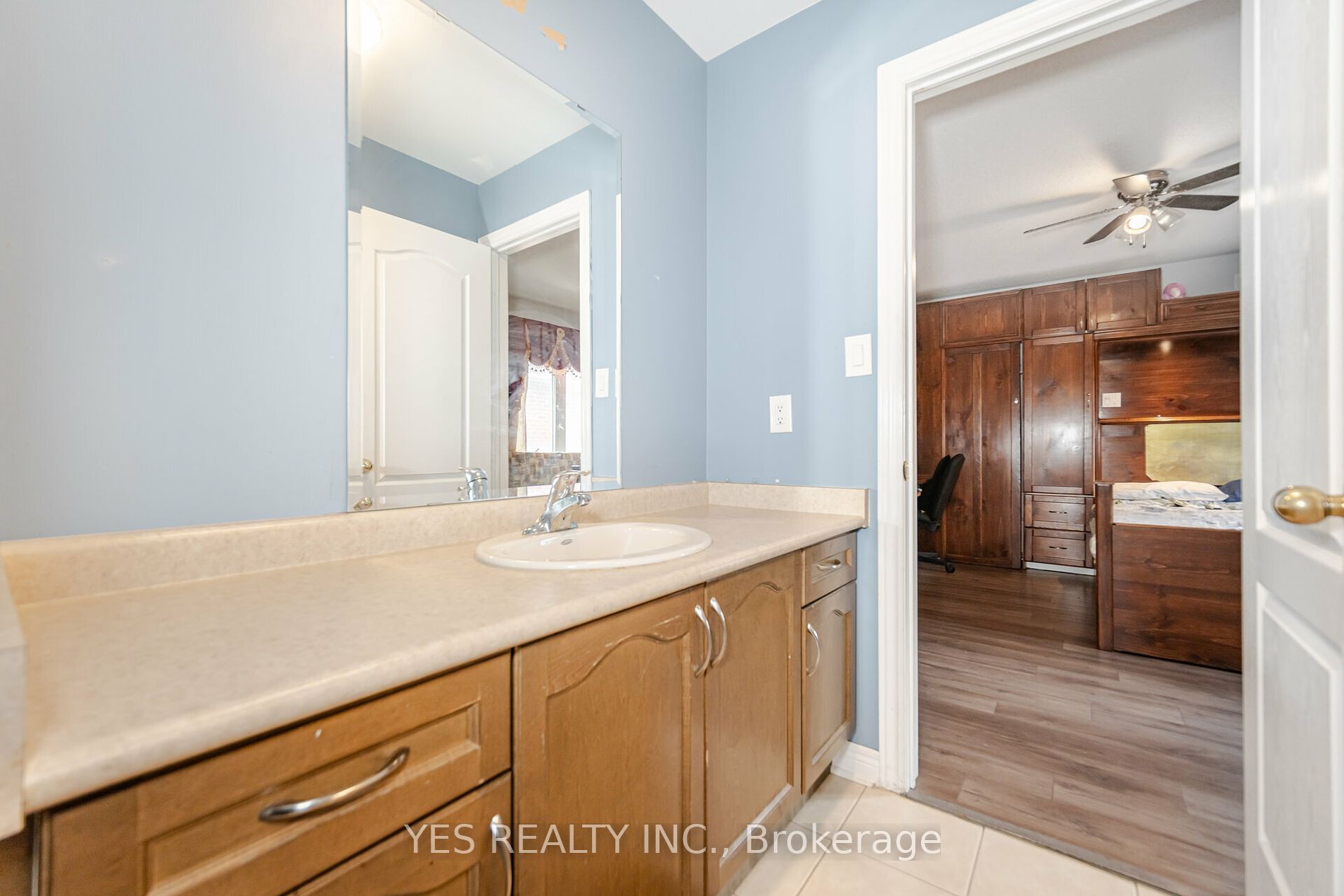28 Totten Dr