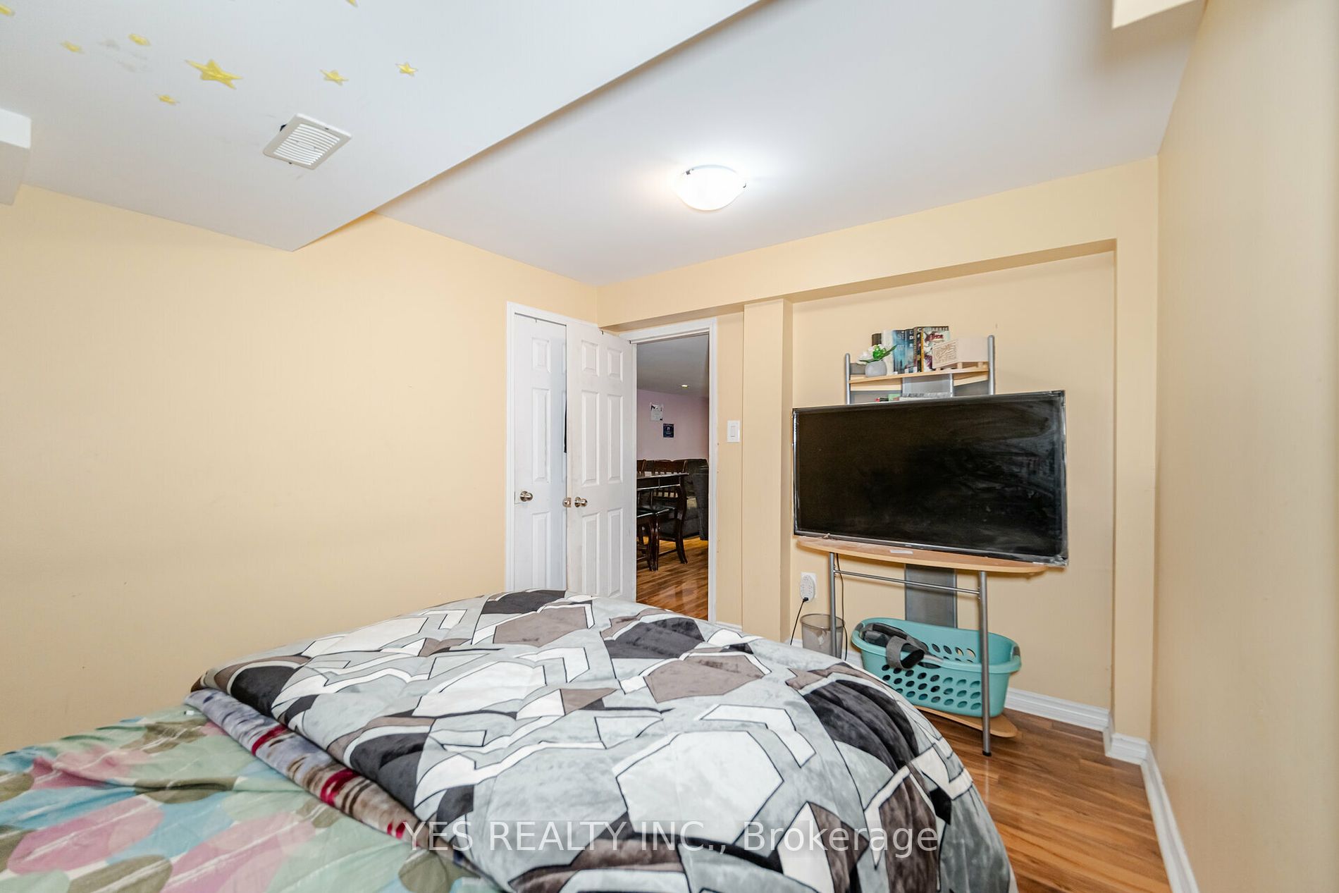 28 Totten Dr
