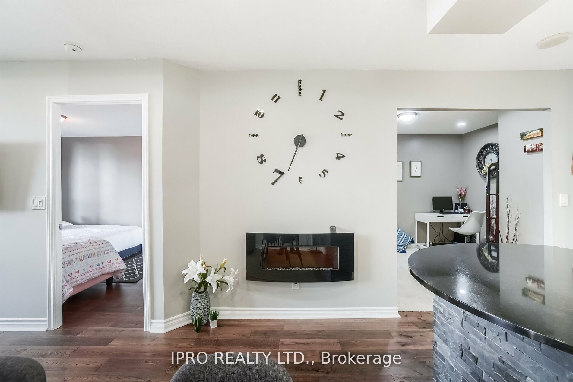 4090 Living Arts Dr, #708