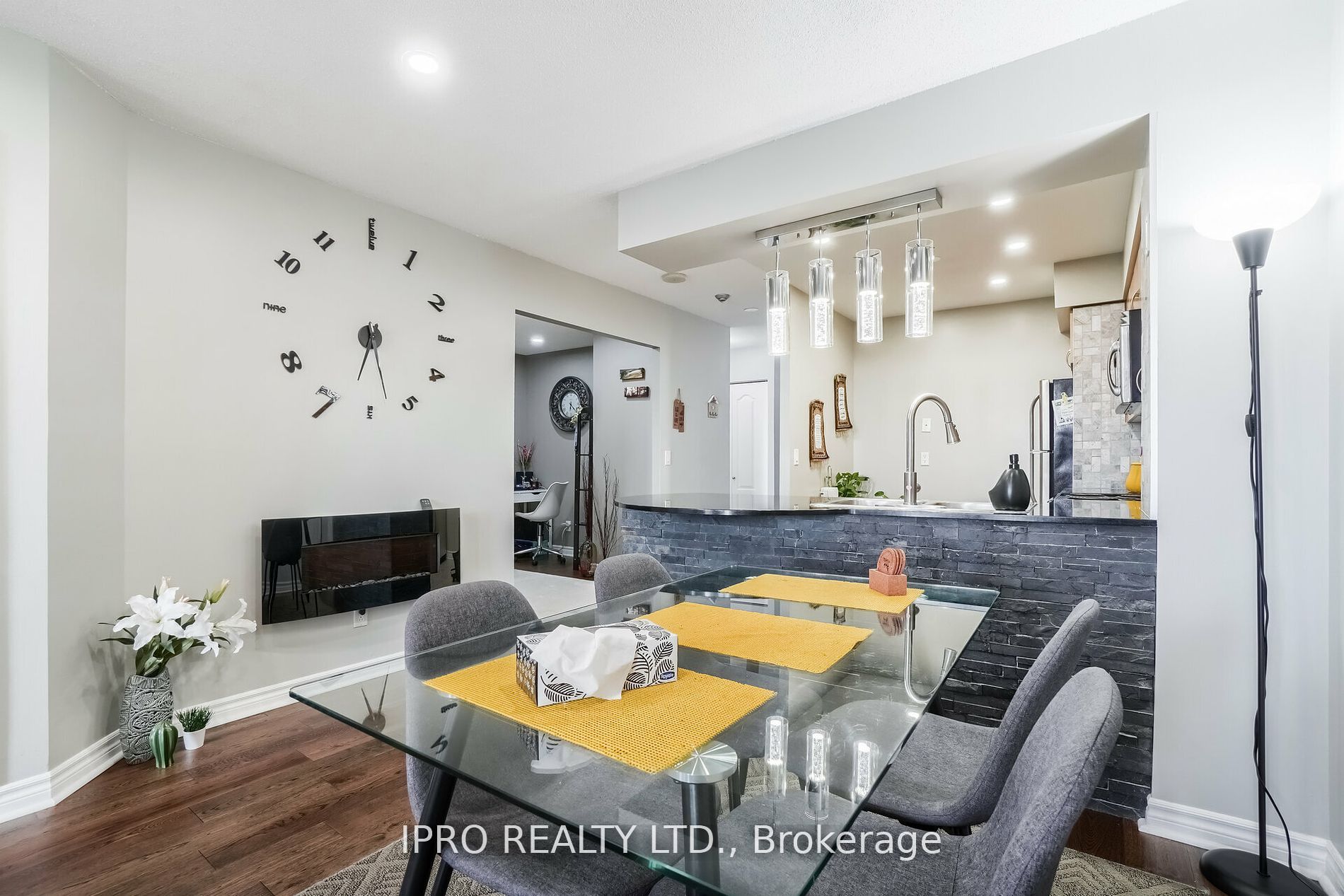 4090 Living Arts Dr, #708