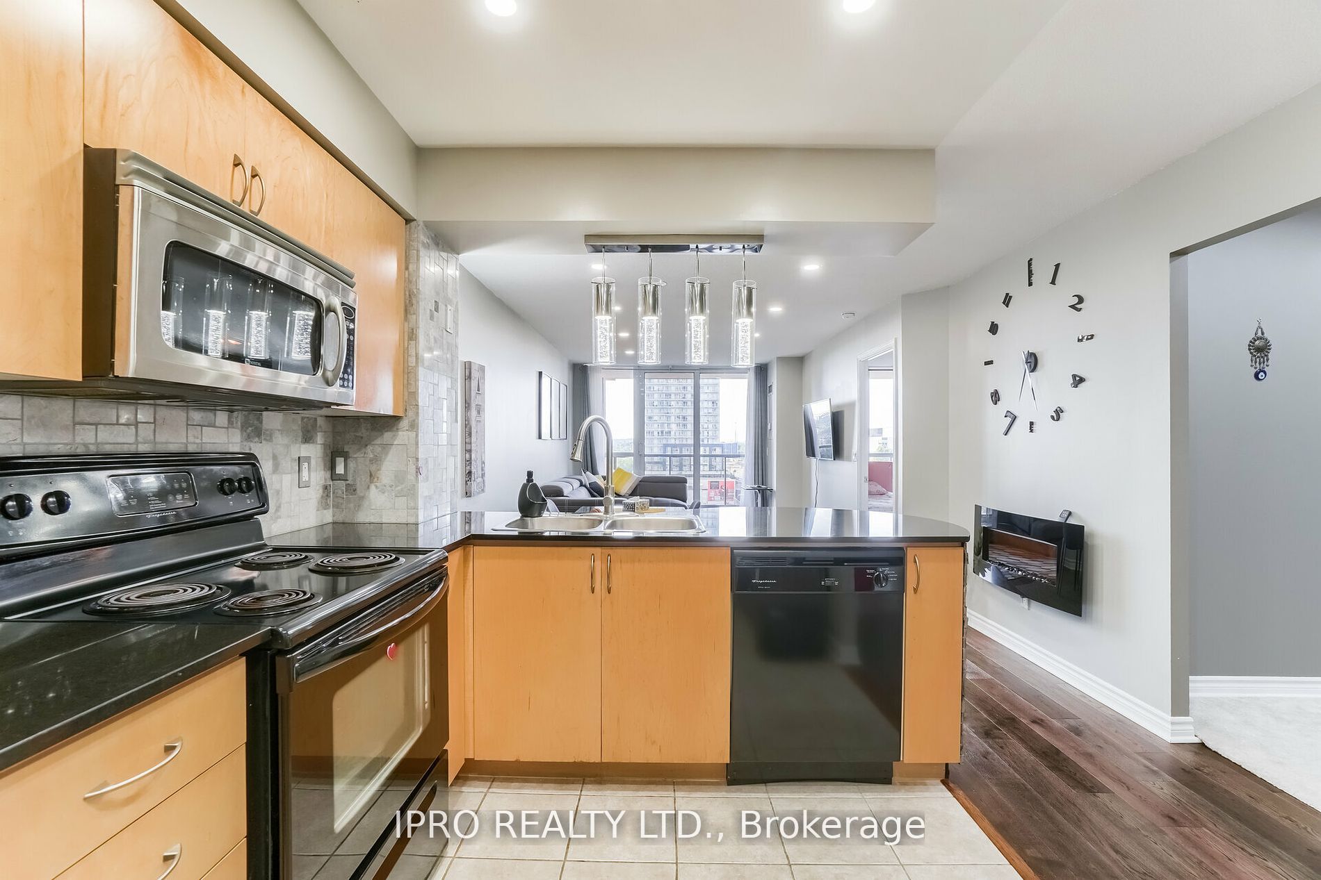 4090 Living Arts Dr, #708