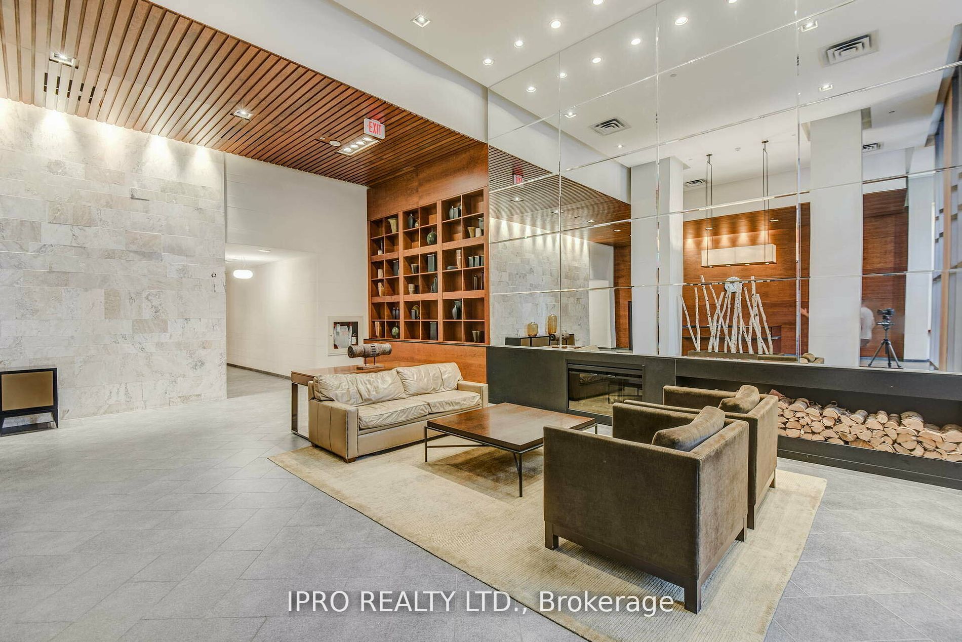 4090 Living Arts Dr, #708
