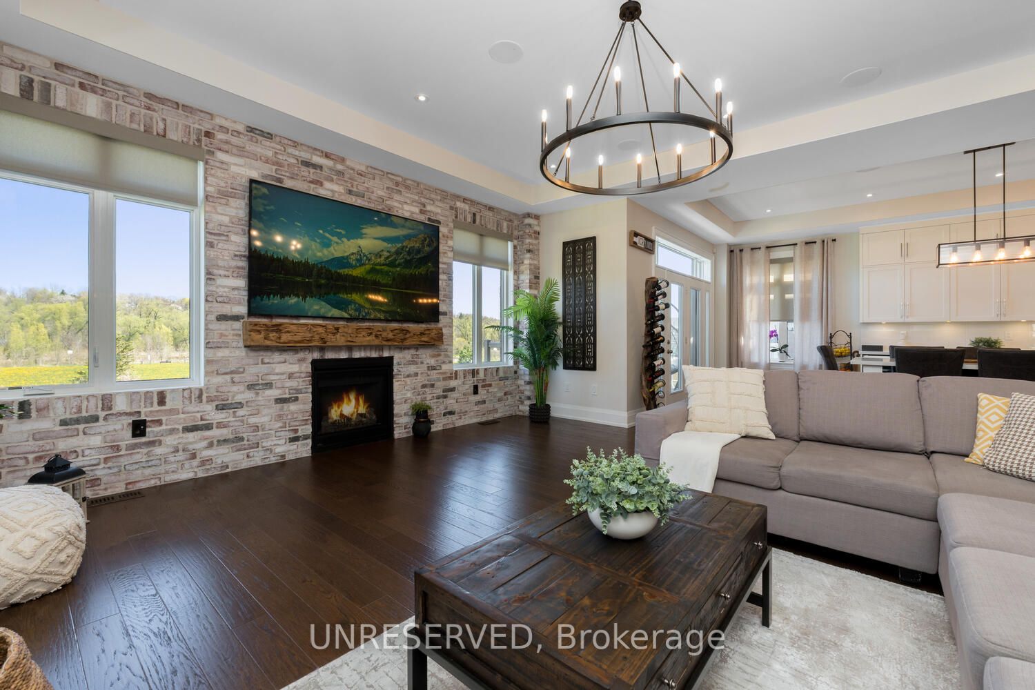 37 West Branch Drive