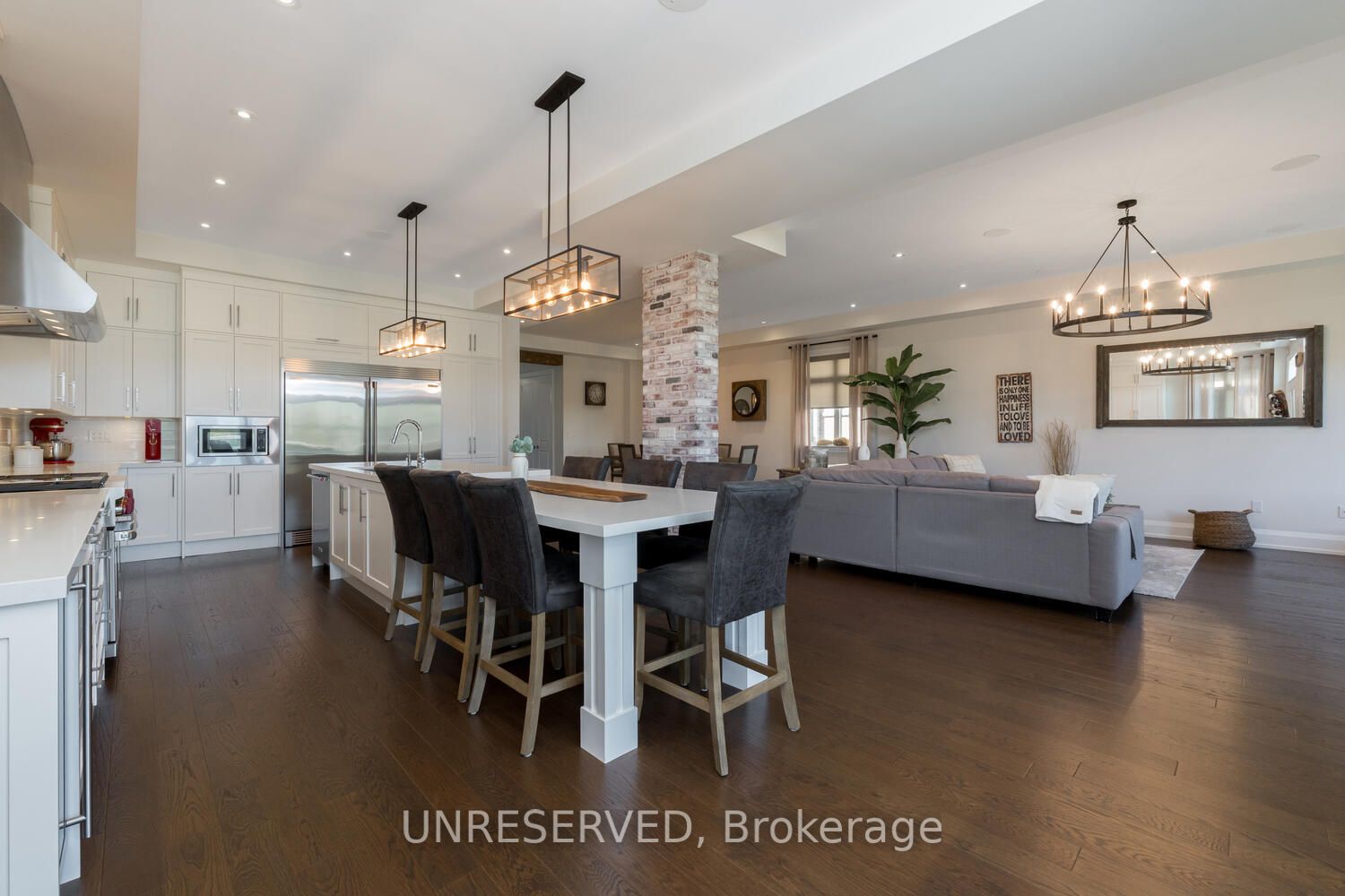 37 West Branch Drive
