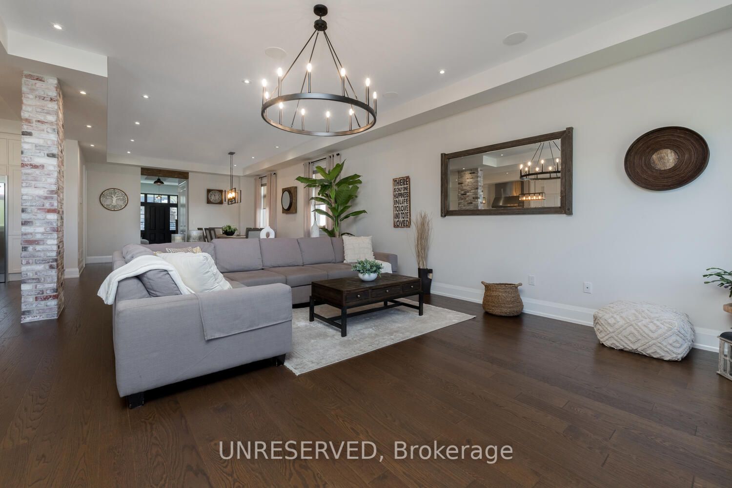 37 West Branch Drive