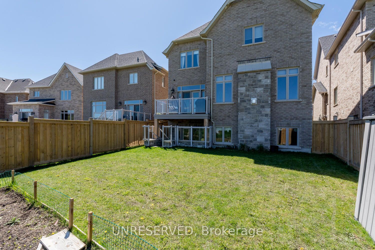37 West Branch Drive