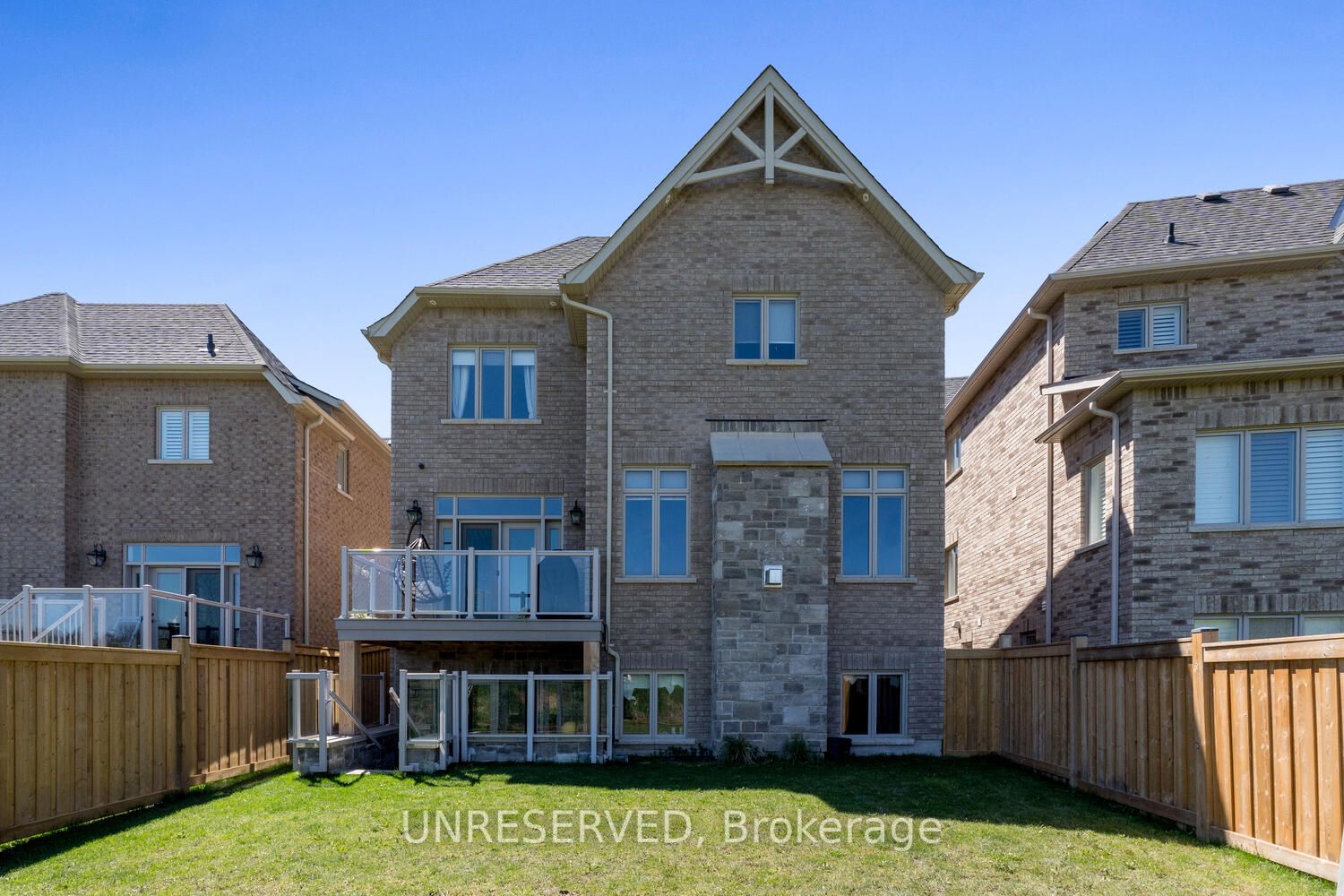 37 West Branch Drive