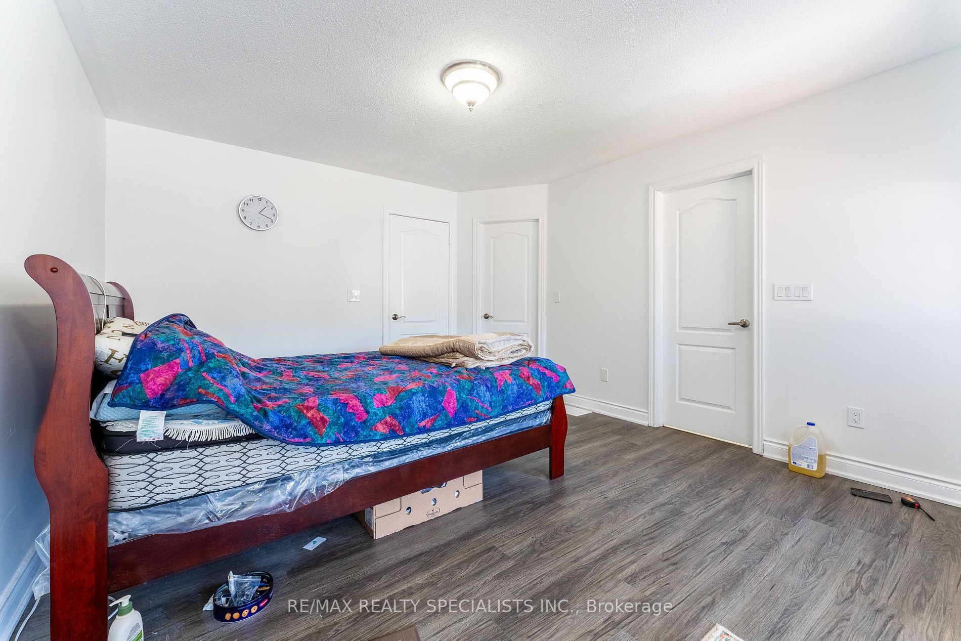3533 Eglinton Ave W