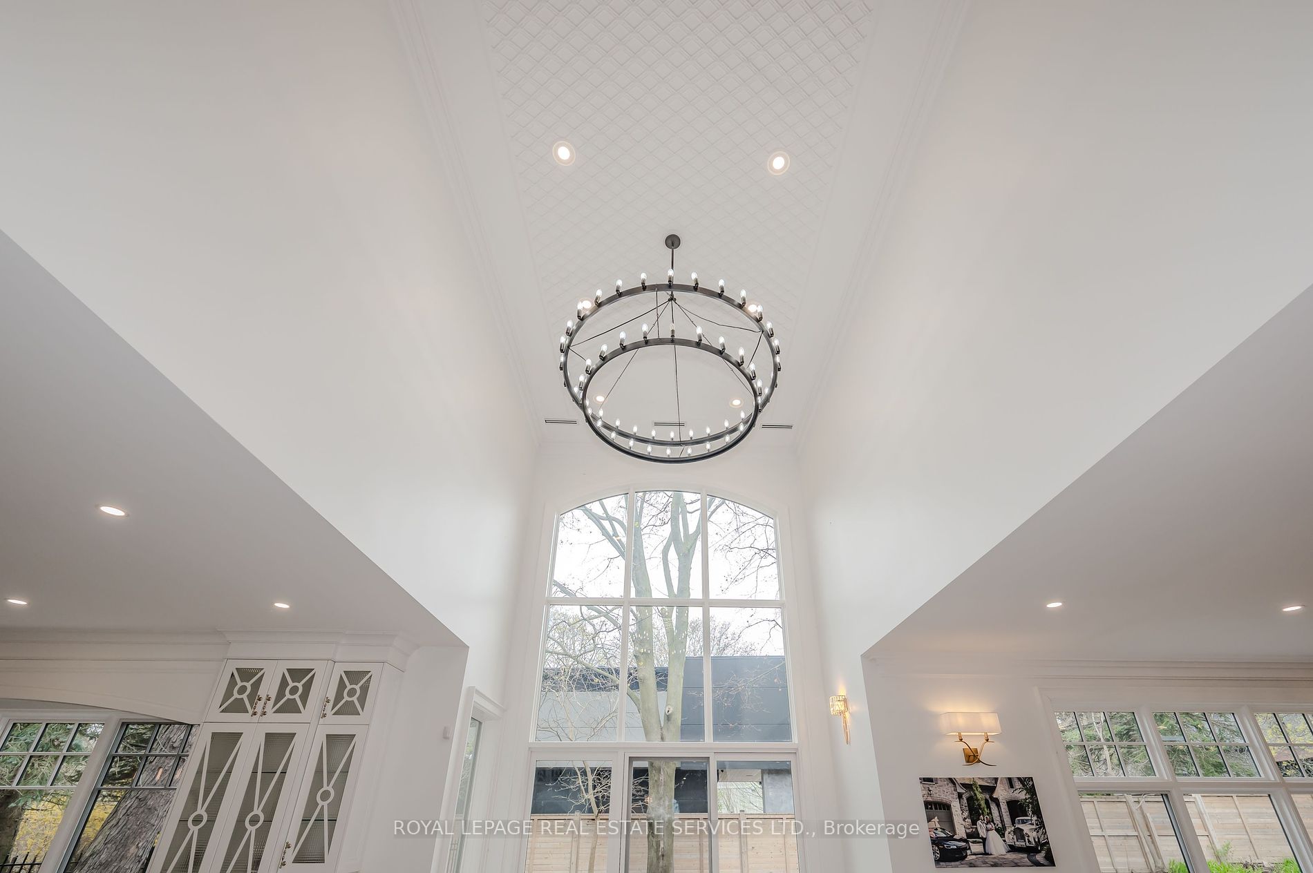 1257 Lakeshore Road W