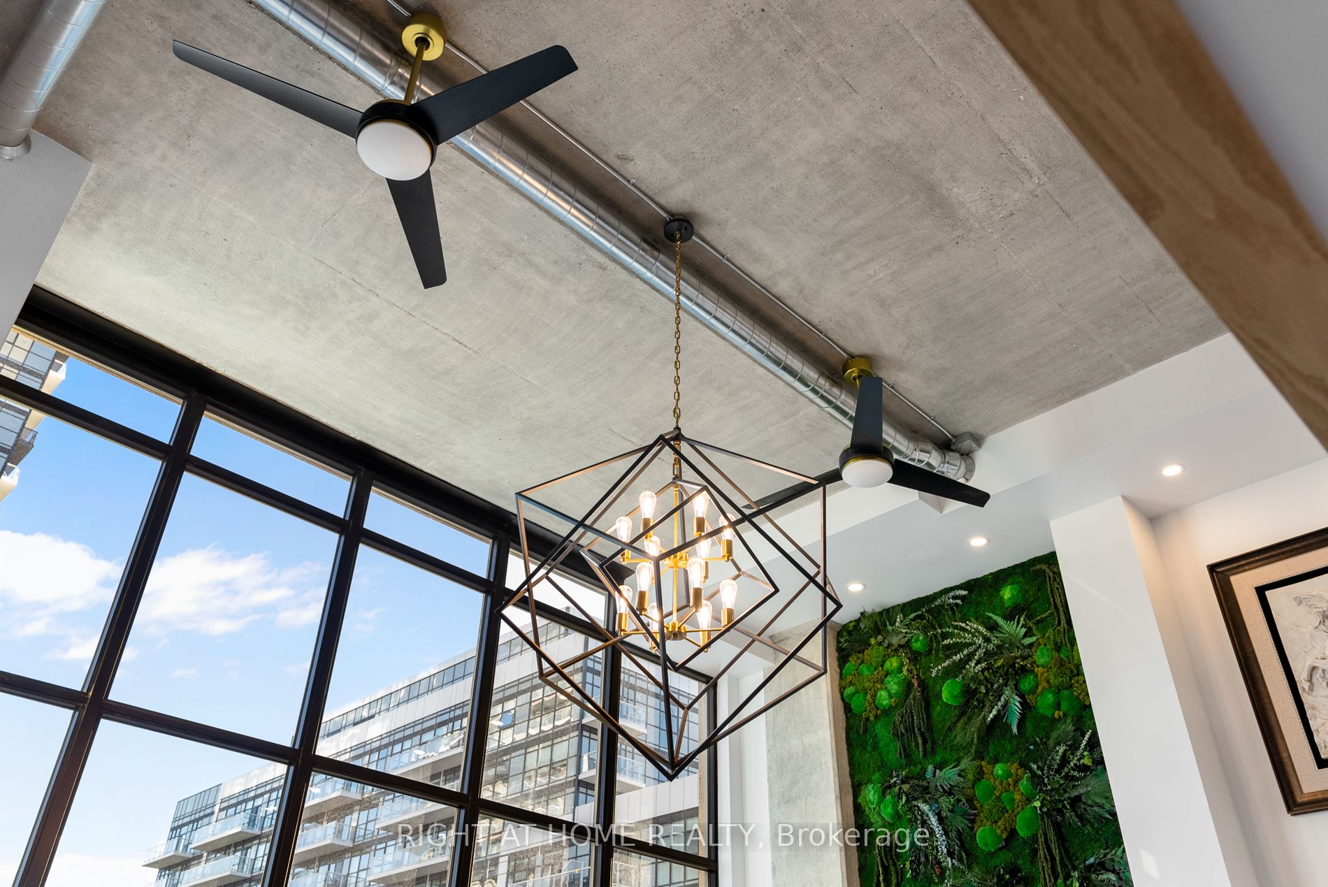 300 Manitoba Street, #311