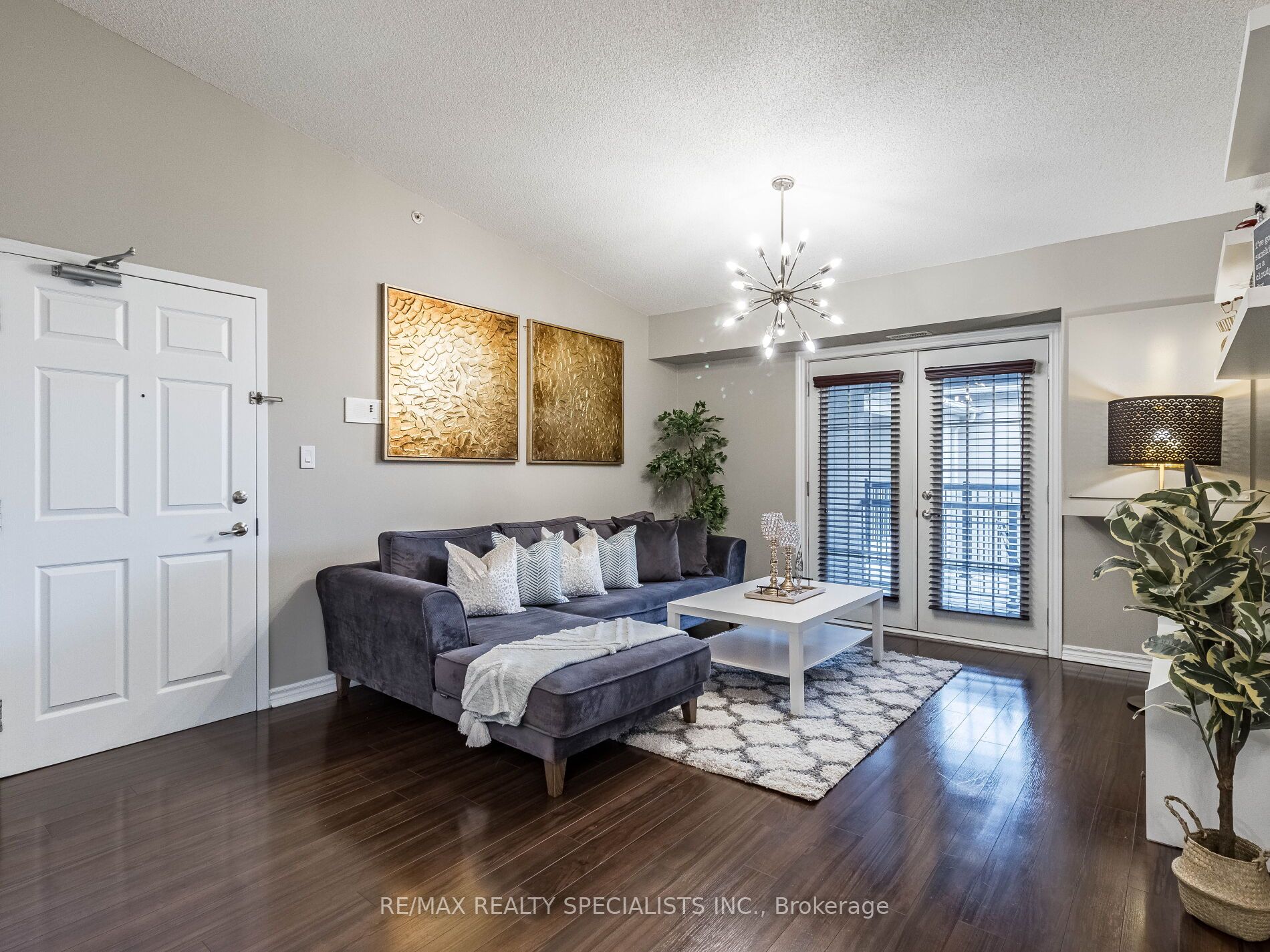 1380 Main Street E, #408
