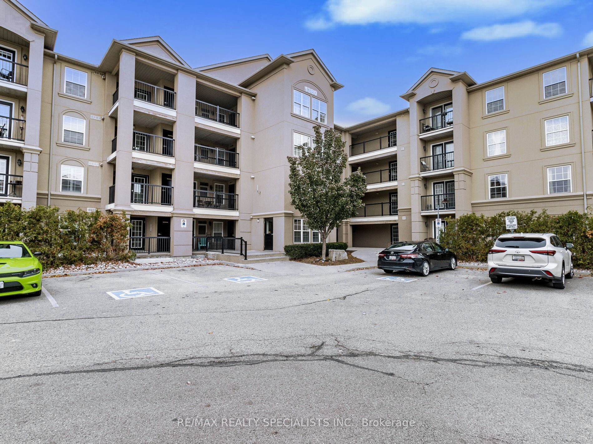 1380 Main Street E, #408