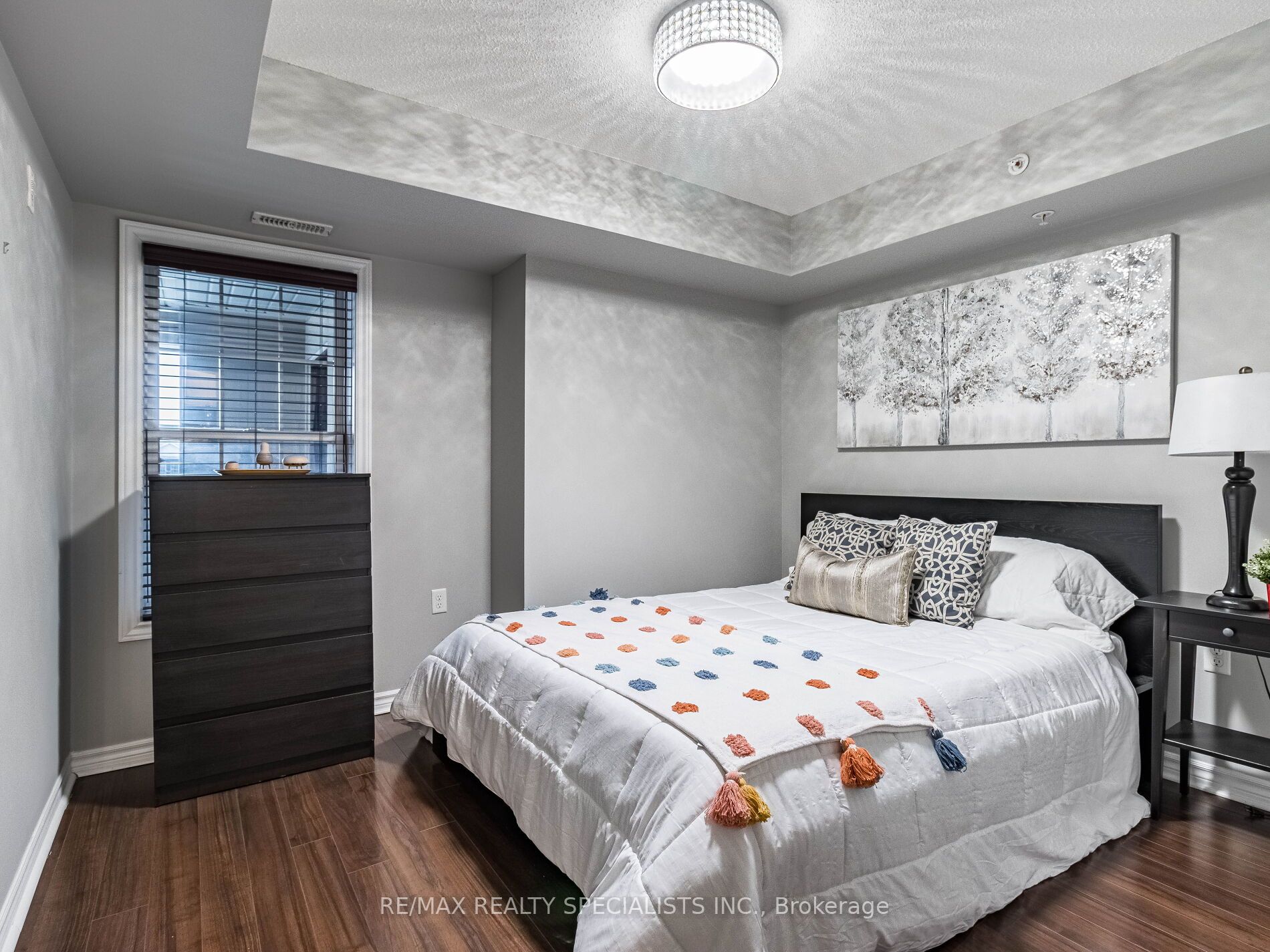 1380 Main Street E, #408