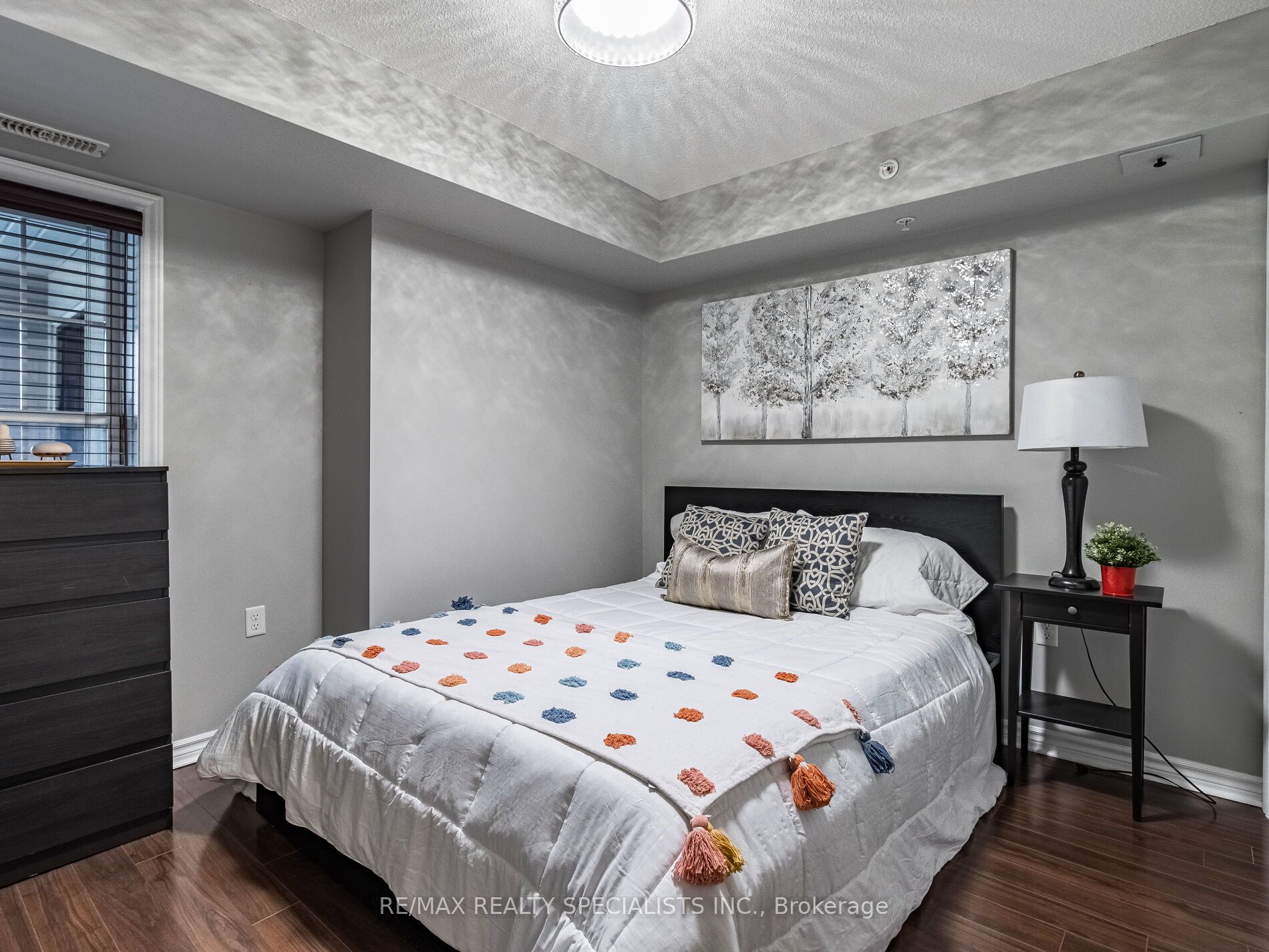 1380 Main Street E, #408